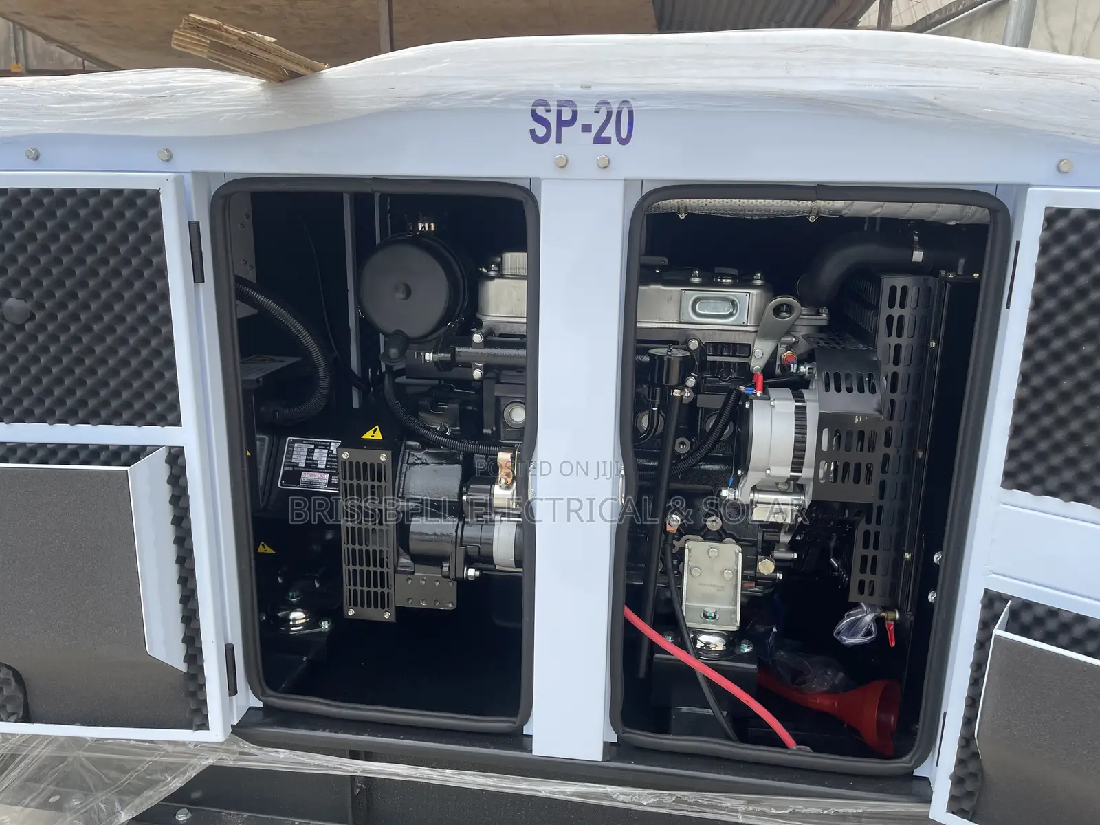 Authentic England Perkins Soundproof Diesel Generator 20kva