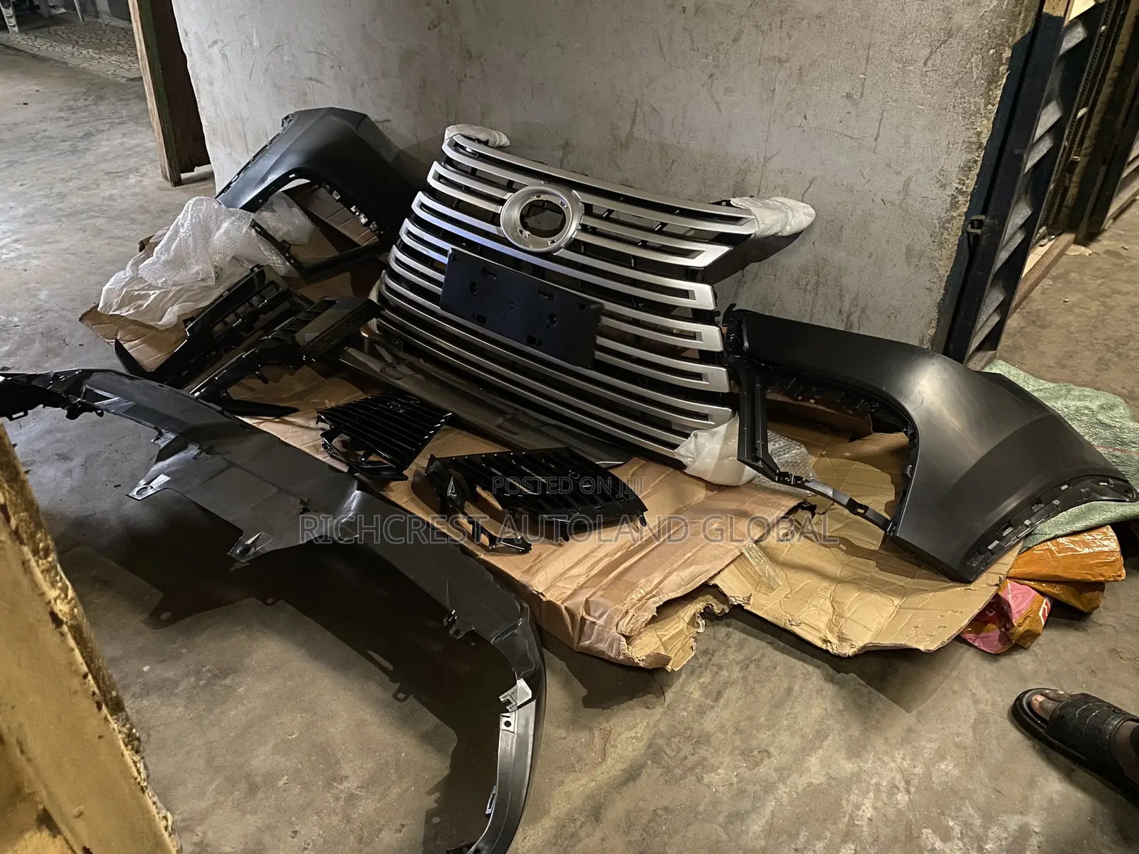 Lexus Lx600 2024/2025 Complete Front Bumper
