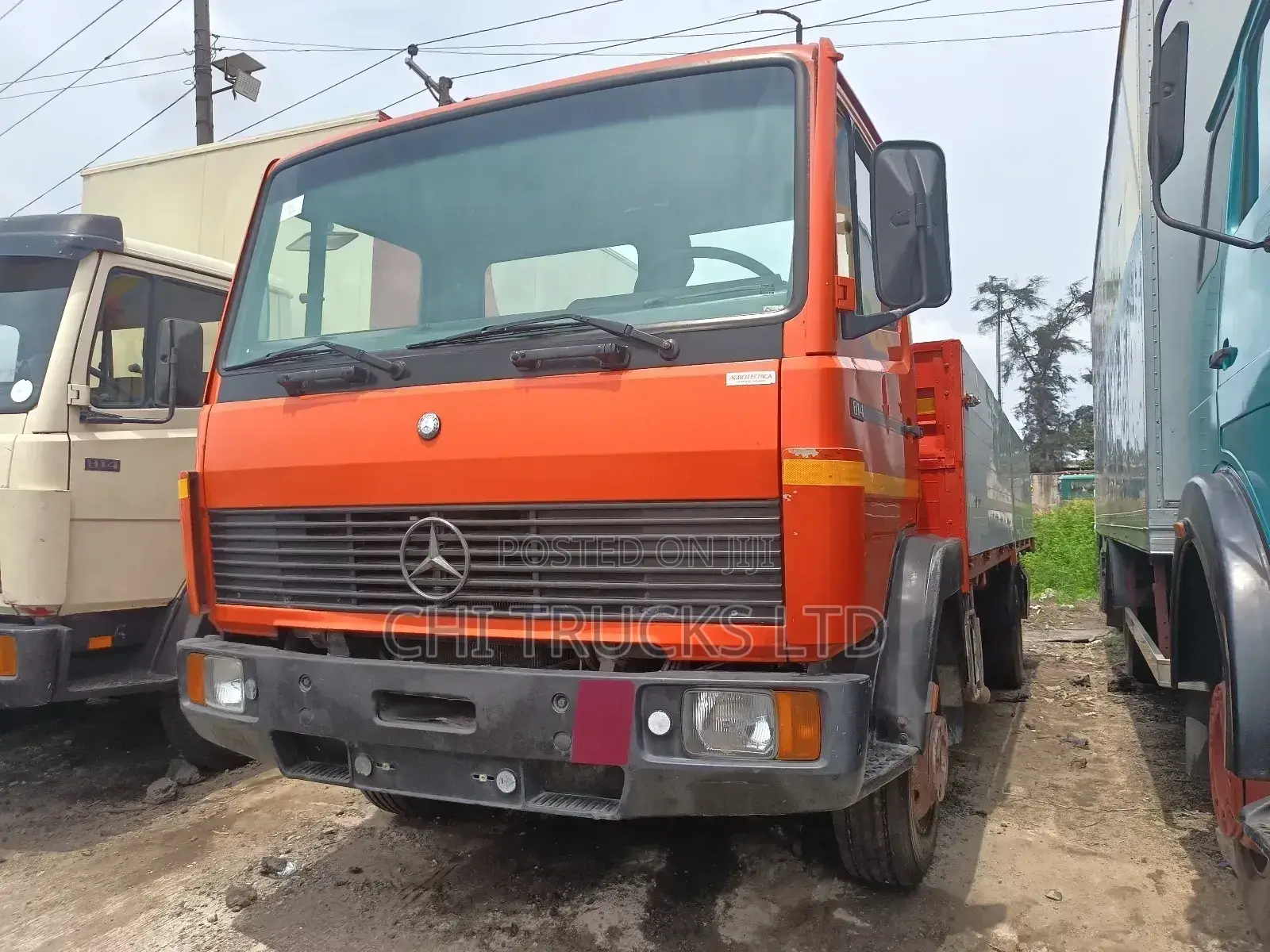 Mercedes Benz 814 German Pickup Truck 20ft
