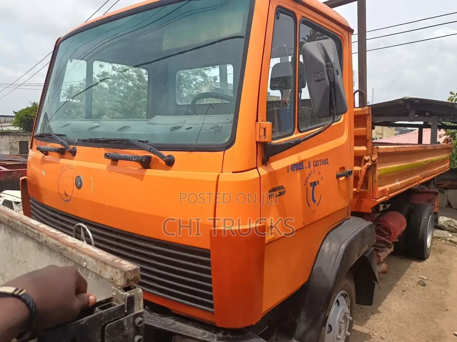 Mercedes Benz 814 Tipper Truck