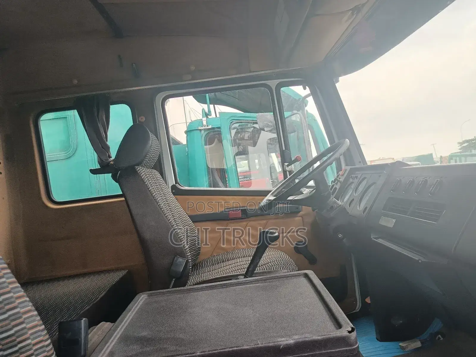 Direct German Mercedes Benz 1117 Truck Double Cabin 27 Feet Length