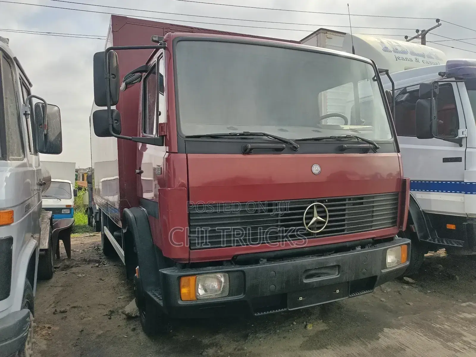Mercedes Benz 814 Container Truck
