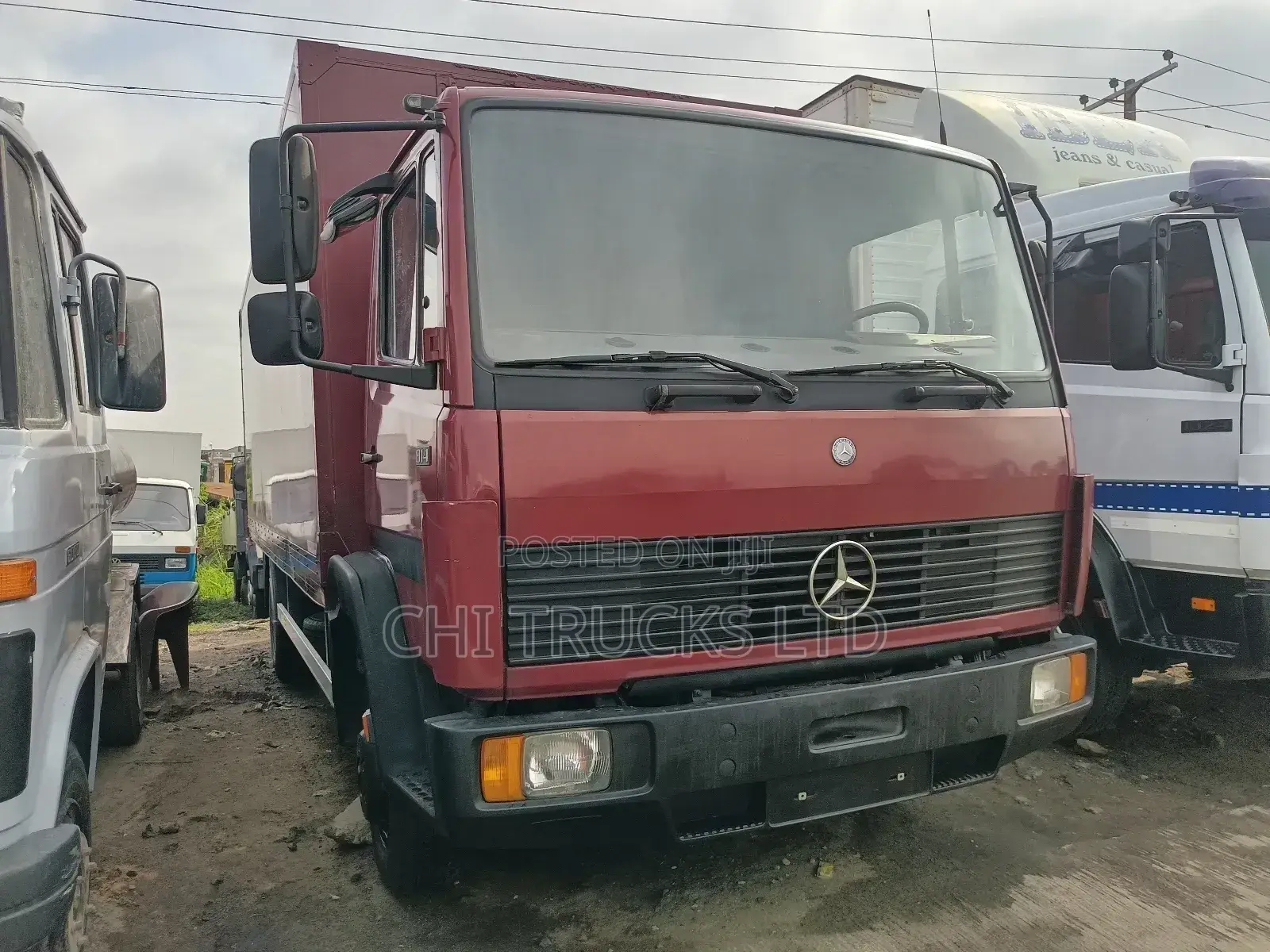 Mercedes Benz 814 Container Truck