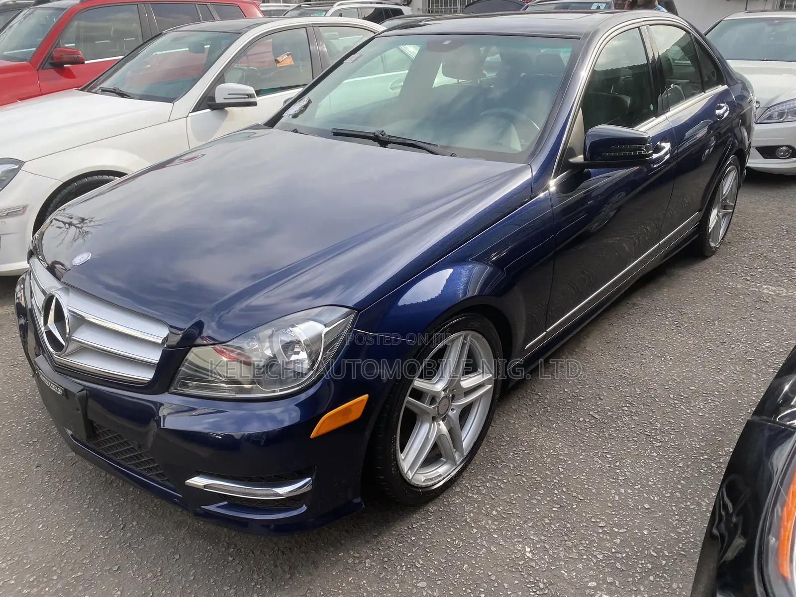 Mercedes-Benz C300 2013 Blue
