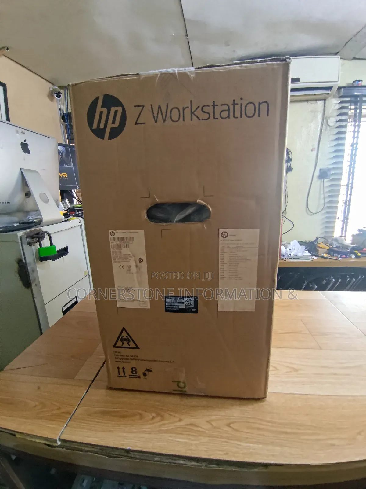 New Desktop Computer HP Z2 16GB Intel Xeon SSD 512GB