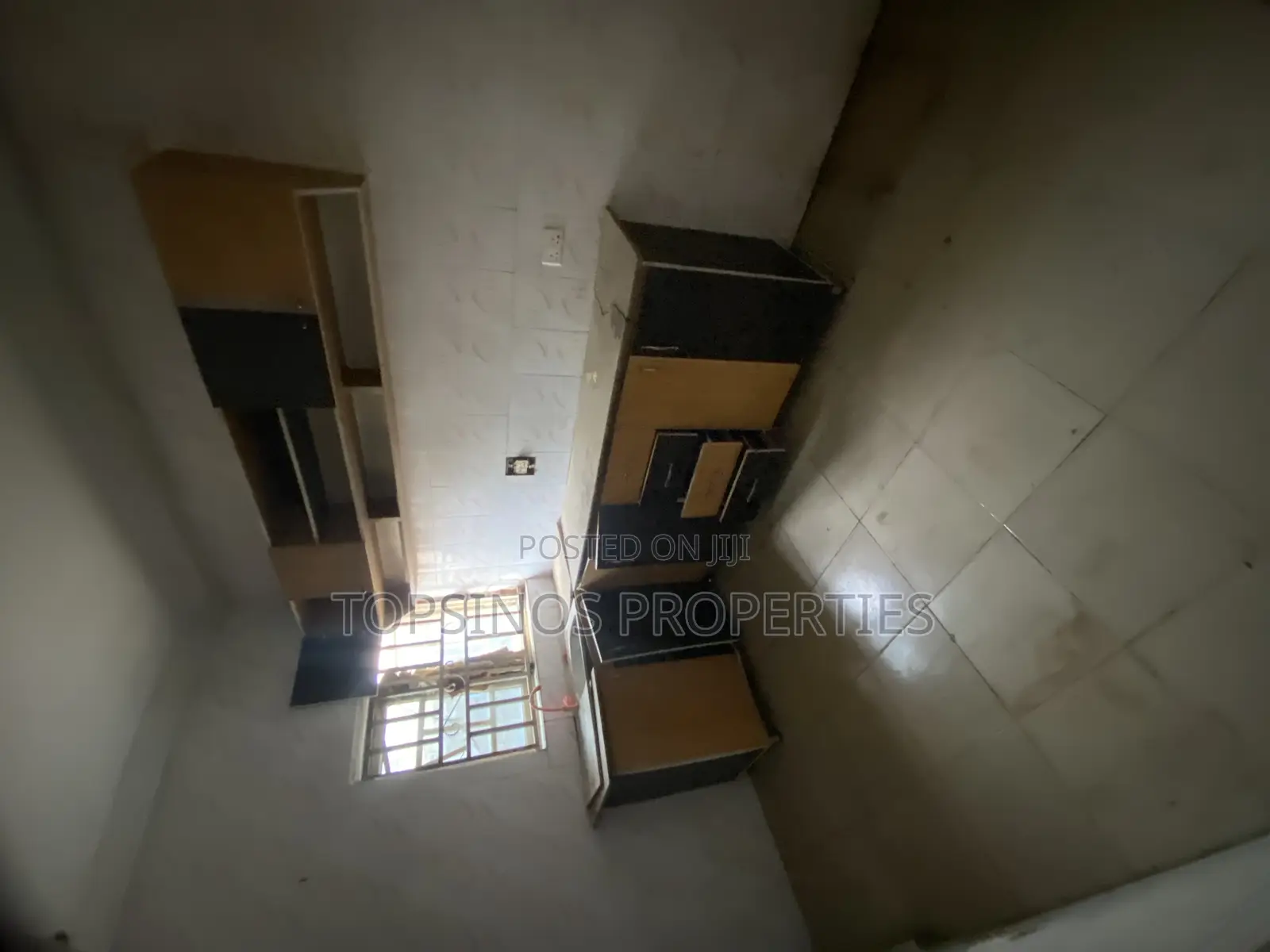 3bdrm Block of Flats in Dawaki for rent