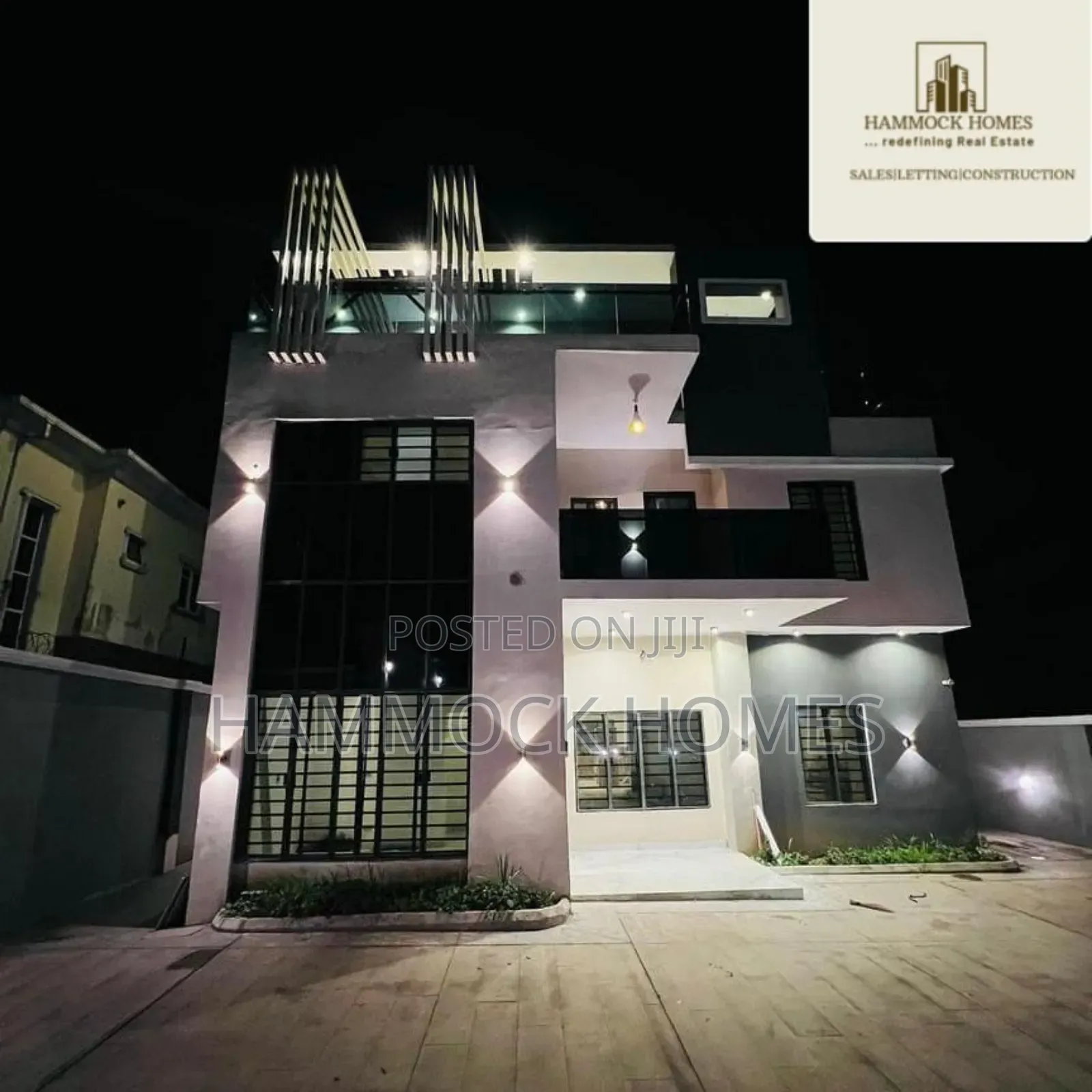 6bdrm Penthouse in Kolapo Ishola Gra, Akobo for sale