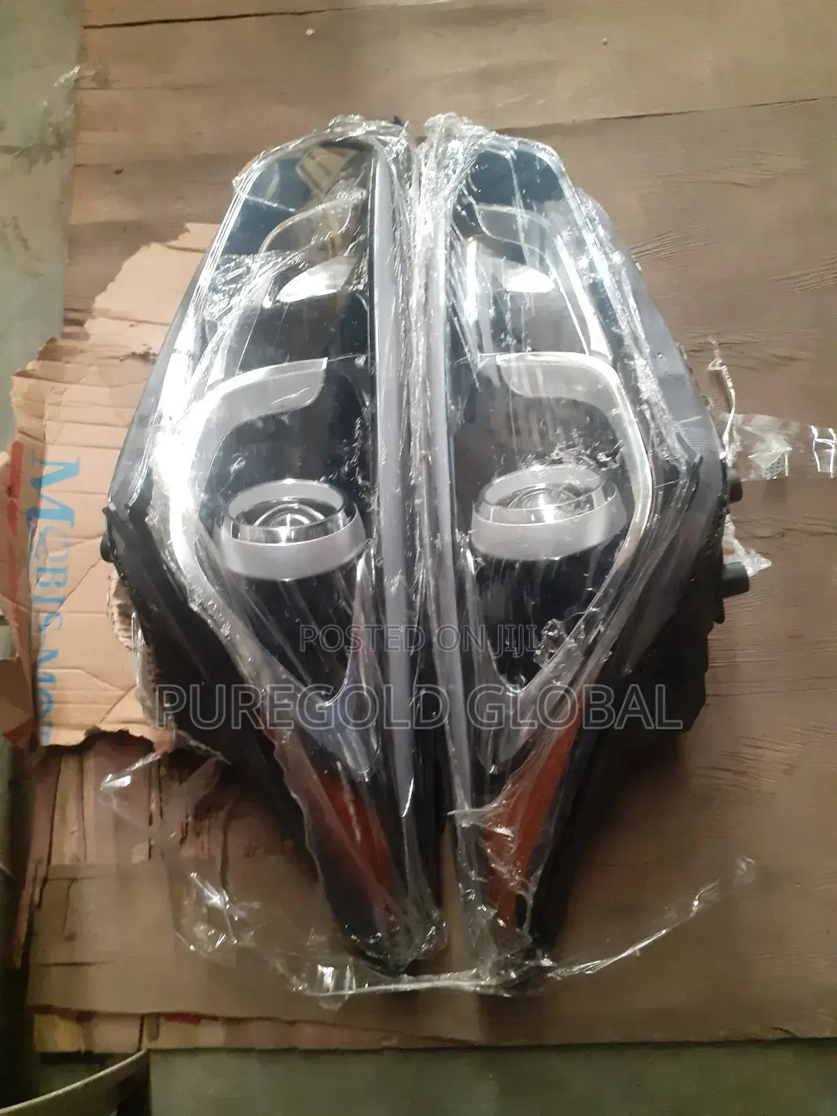 Santafe 2018 Model Headlamp