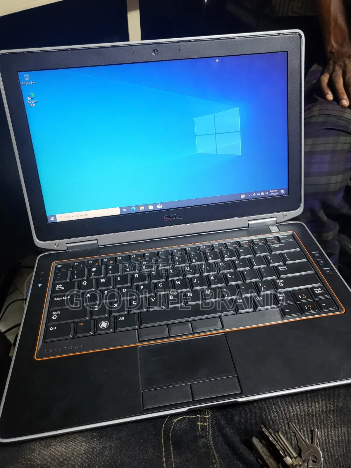 Laptop Dell Latitude 12 7250 4GB Intel Xeon HDD 500GB