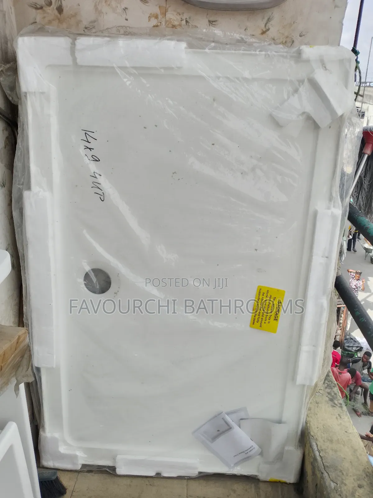 Twyford England 1400x900mm Acrylic Shower Tray