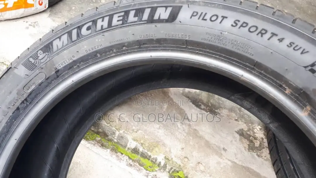 Original Tire Michelin 245/50 R20