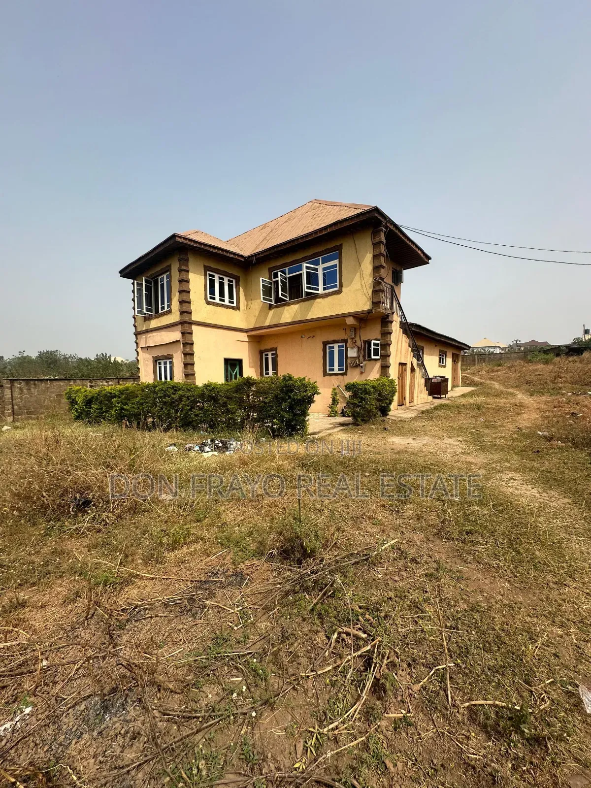 5bdrm Duplex in Toose Estate, Moniya for sale
