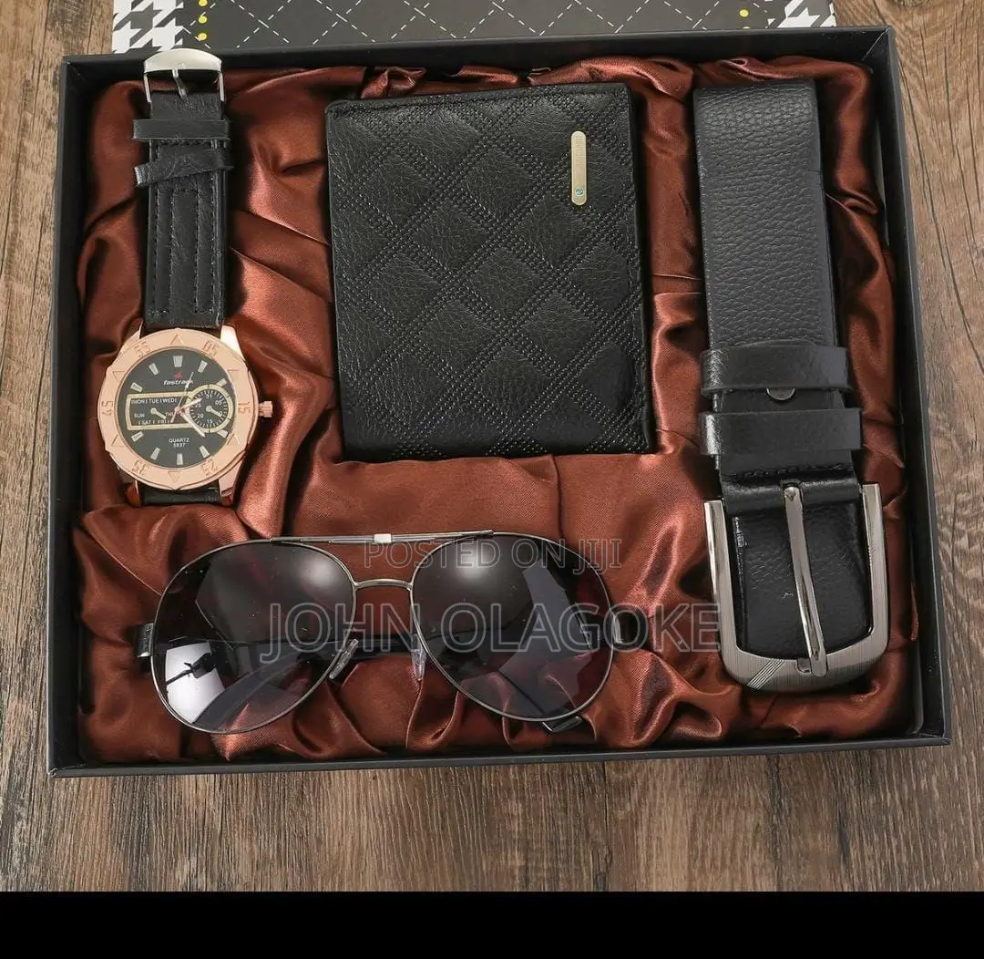 Jesou Collection Men's Wrist Watch With Gift Set