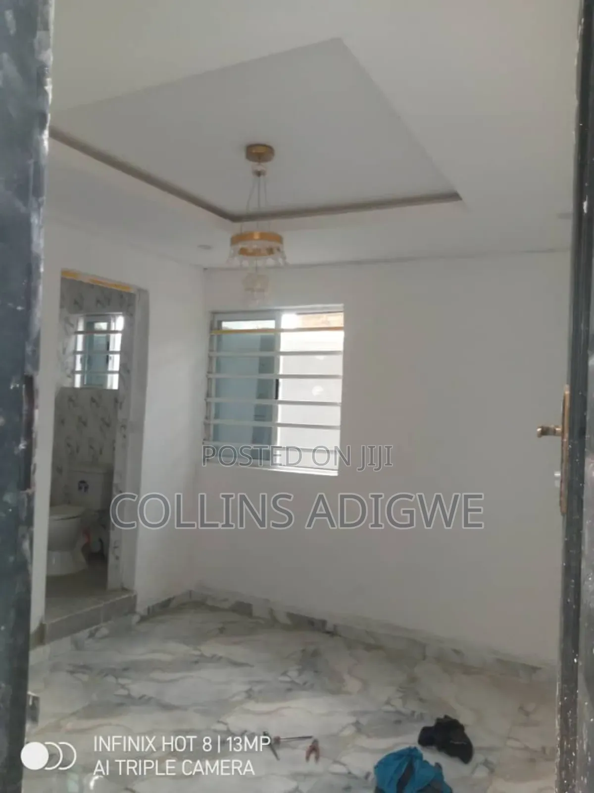 5bdrm Duplex in Orchid Road, Chevron for sale