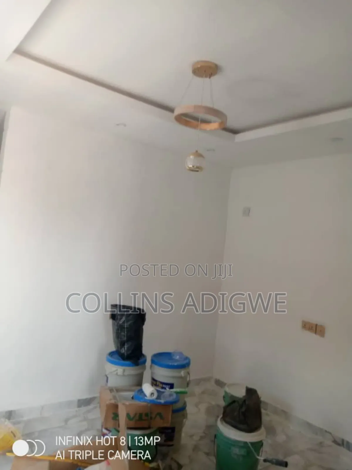 5bdrm Duplex in Orchid Road, Chevron for sale