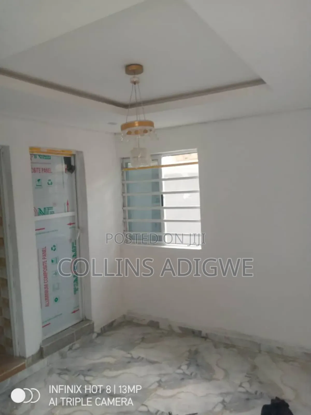 5bdrm Duplex in Orchid Road, Chevron for sale