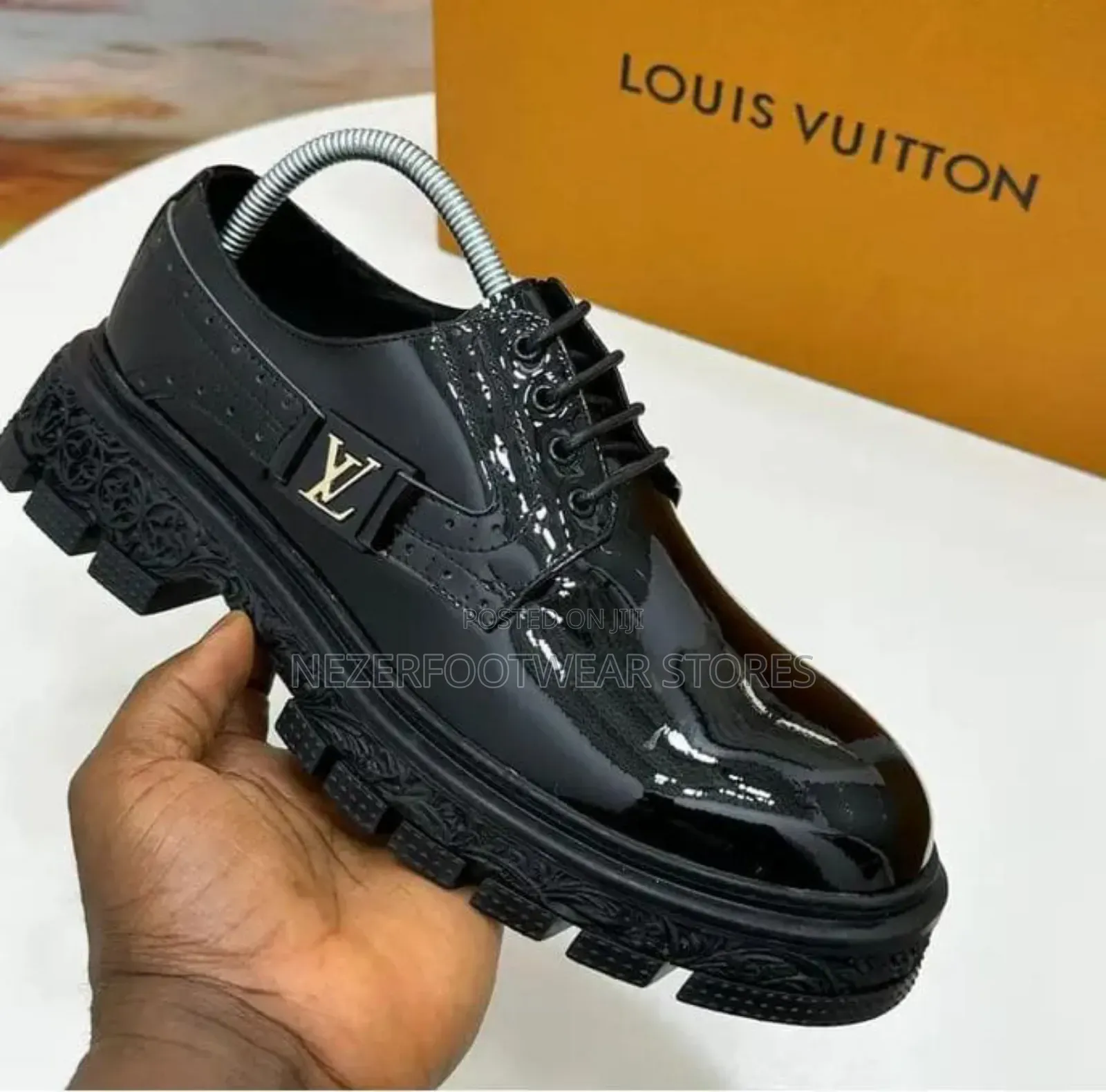 Original Luxury Lv Shoes.