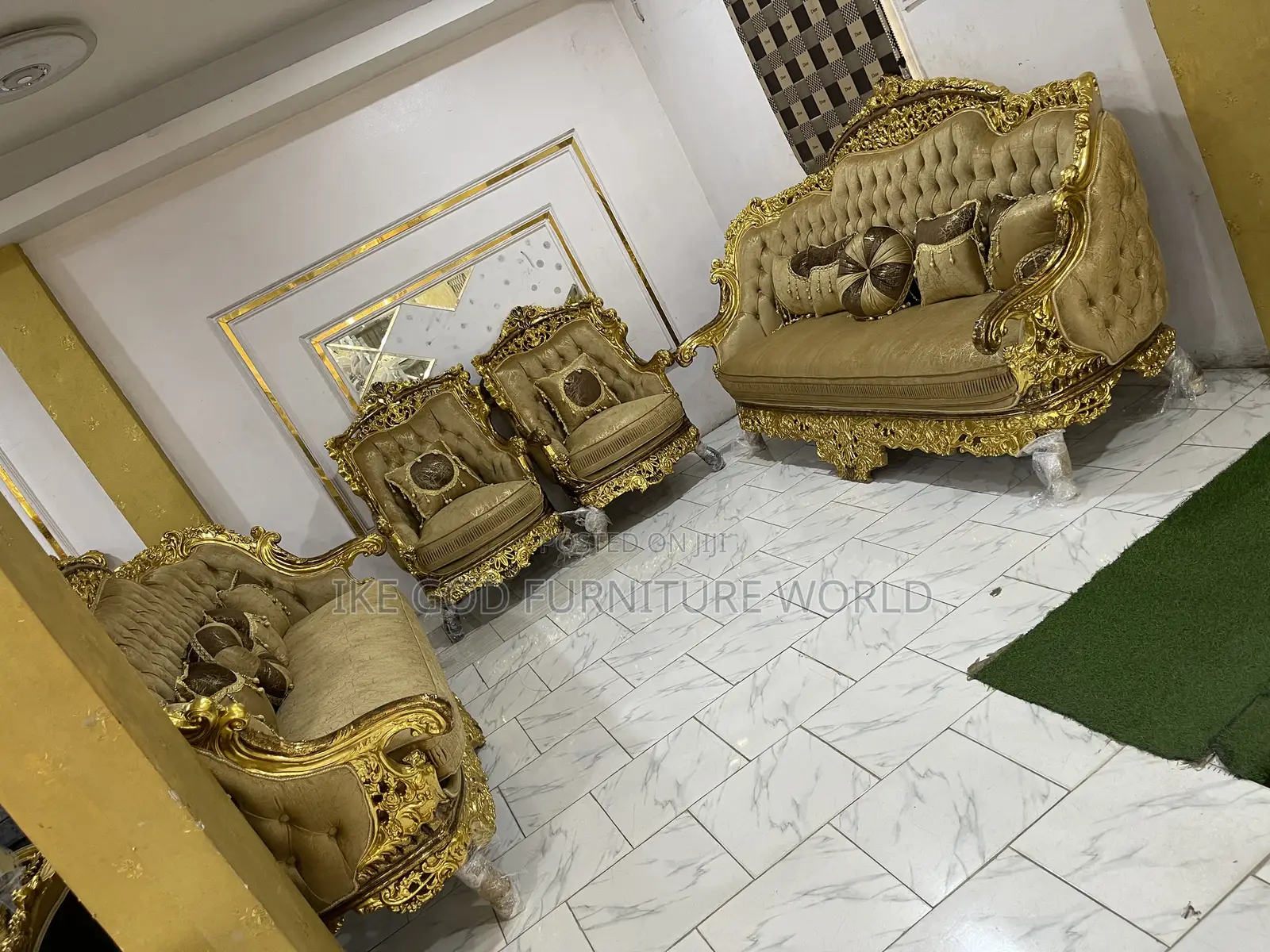 Complete Set of High Quality Imported Royal Fabric Sofa Chai