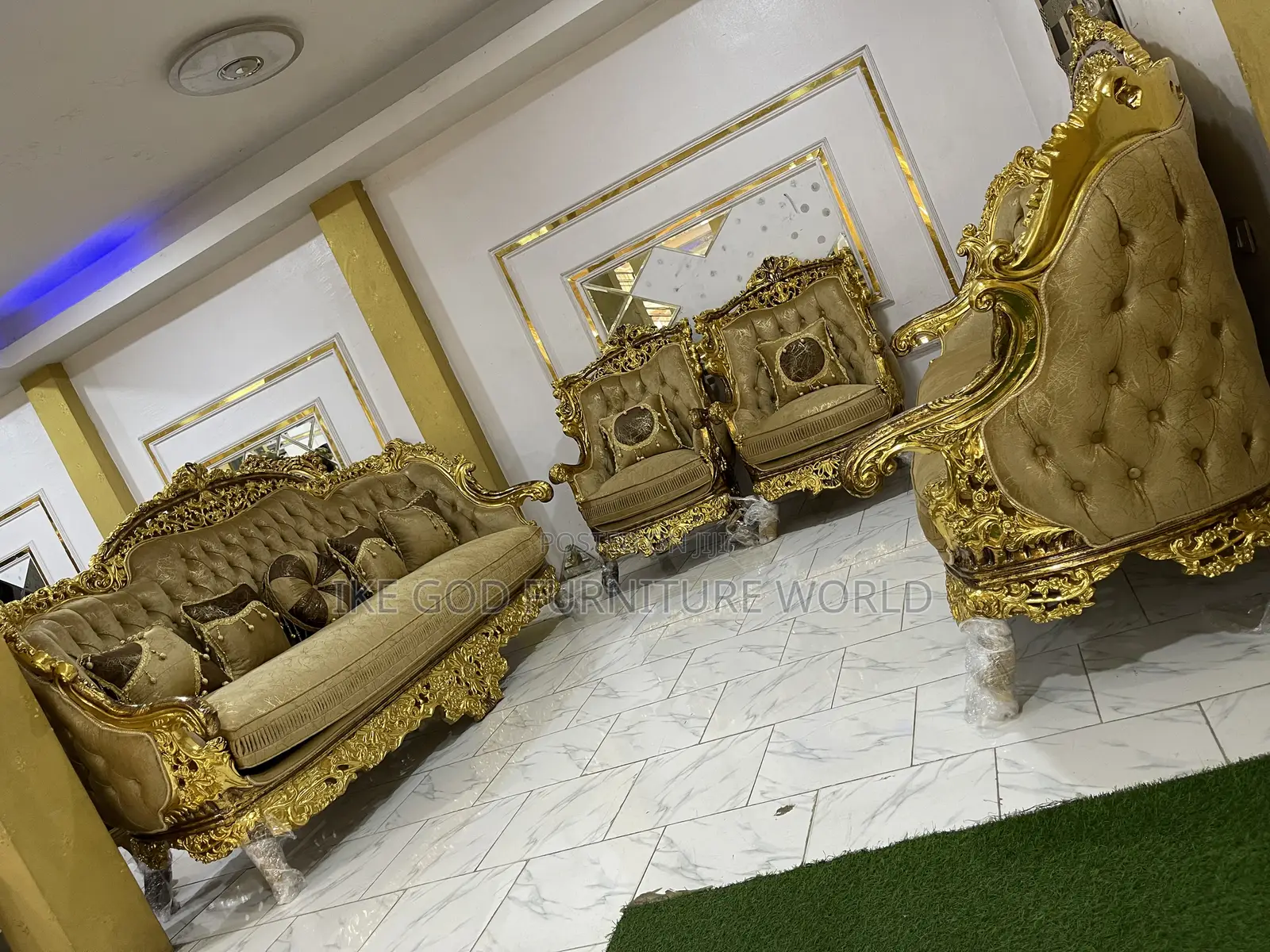 Complete Set of High Quality Imported Royal Fabric Sofa Chai