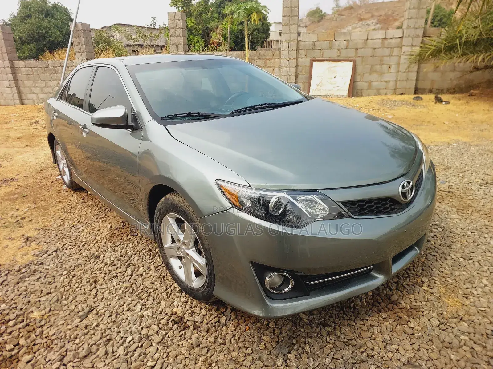 Toyota Camry SE 4dr Sedan (2.5L 4cyl 6A) 2013 Gray