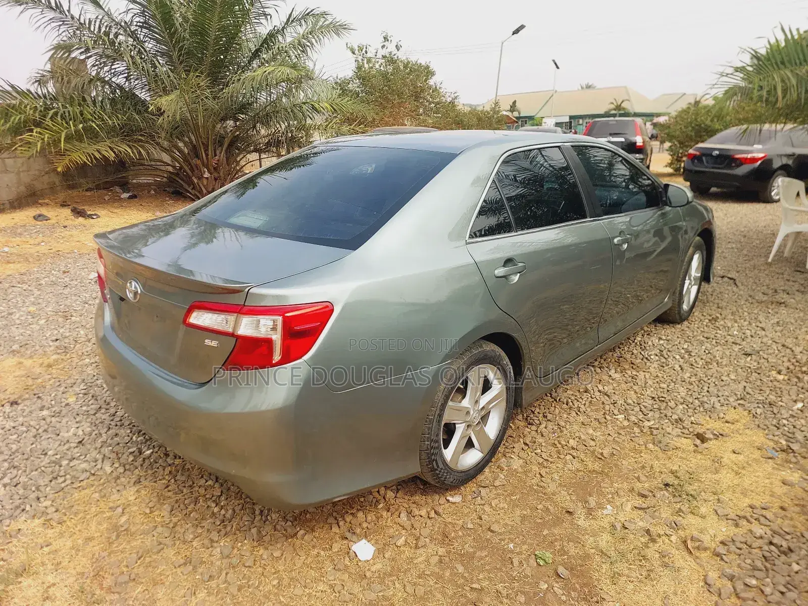 Toyota Camry SE 4dr Sedan (2.5L 4cyl 6A) 2013 Gray