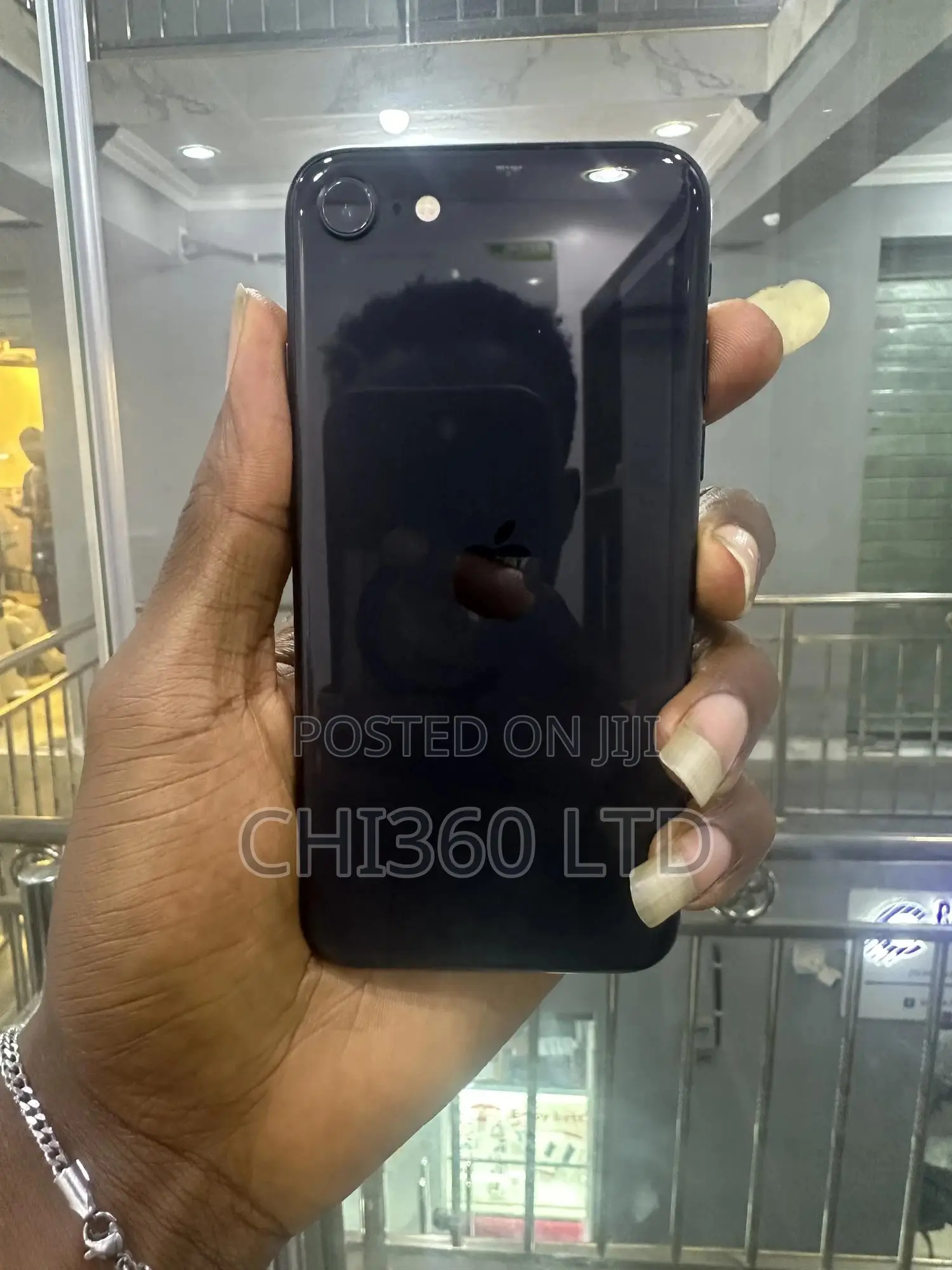 Apple iPhone SE (2020) 64 GB Black