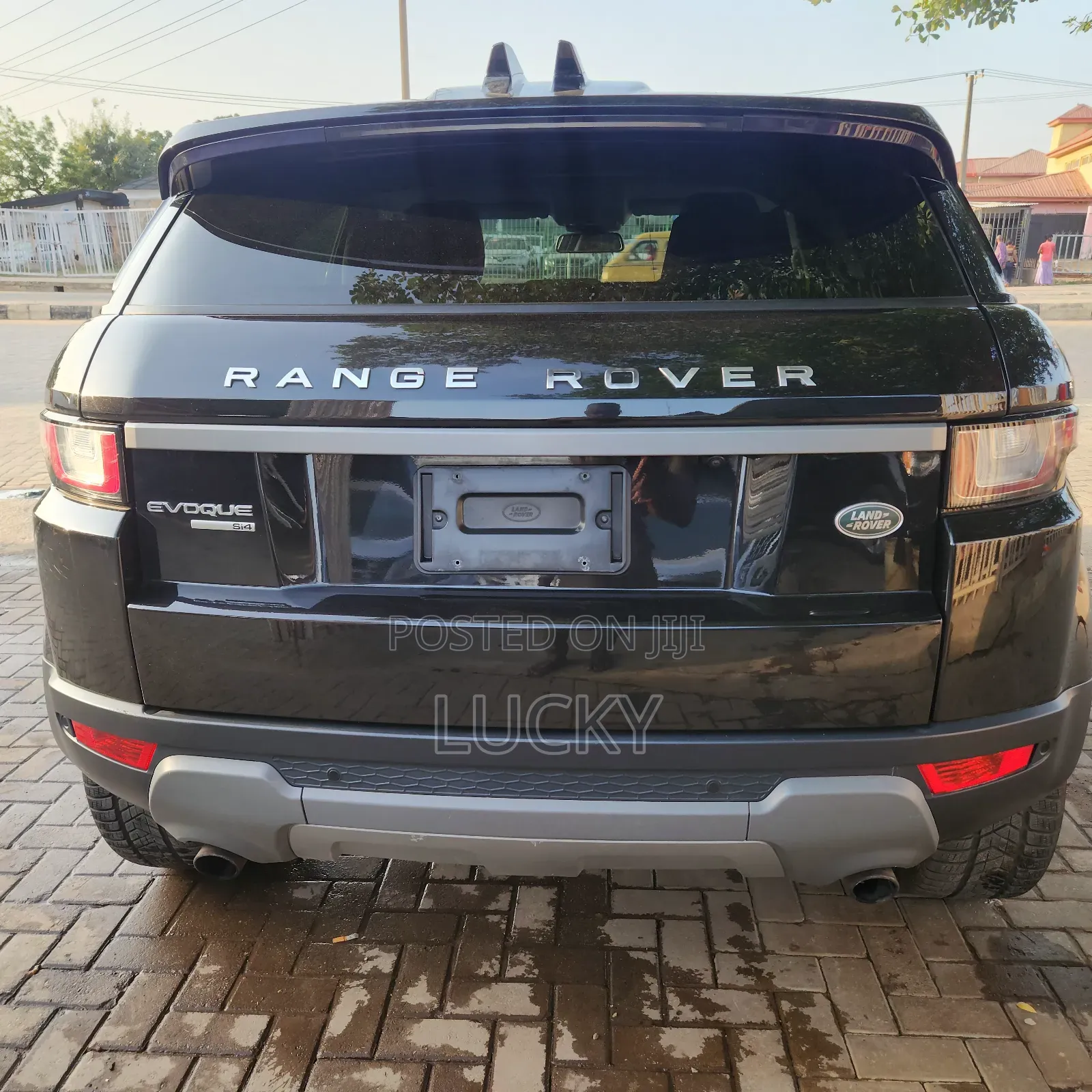 Land Rover Range Rover Evoque SE 4x4 5-Door 2017 Black