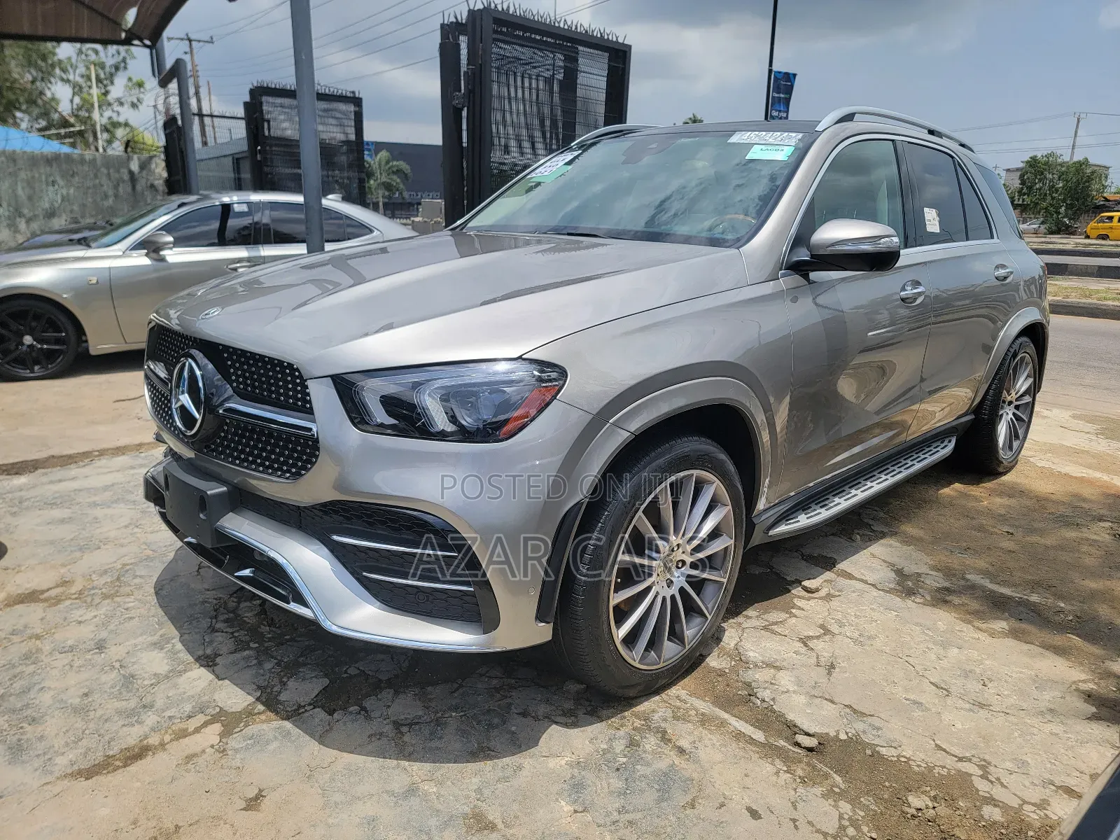 Mercedes-Benz GLE-Class GLE 350 4MATIC 2021 Gold