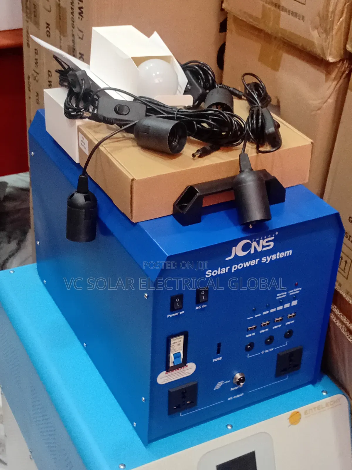JCNS 1800w Solar Generator With Solar Panel 320w 52v