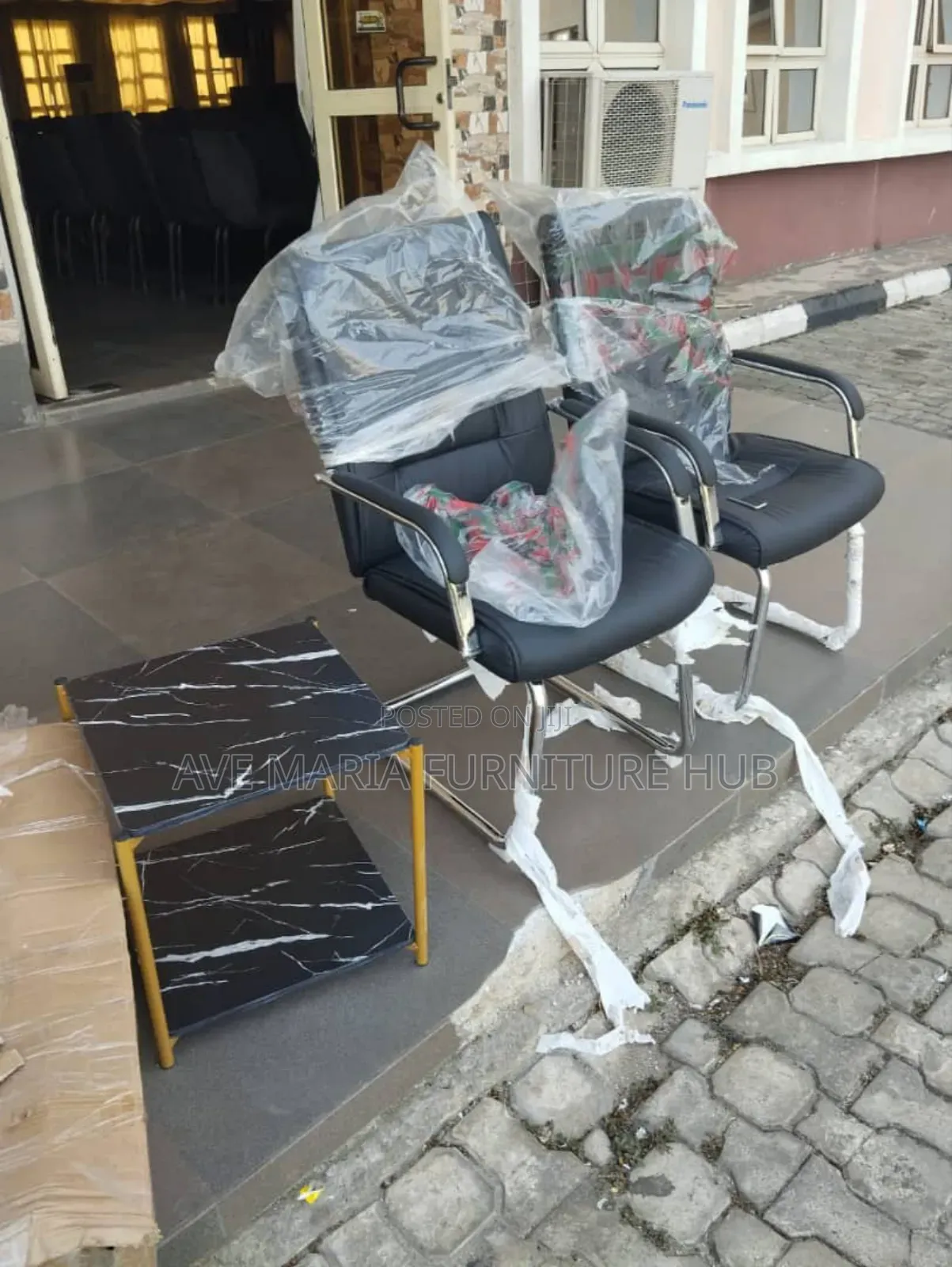 Office Visitors Ergonomic Chair.