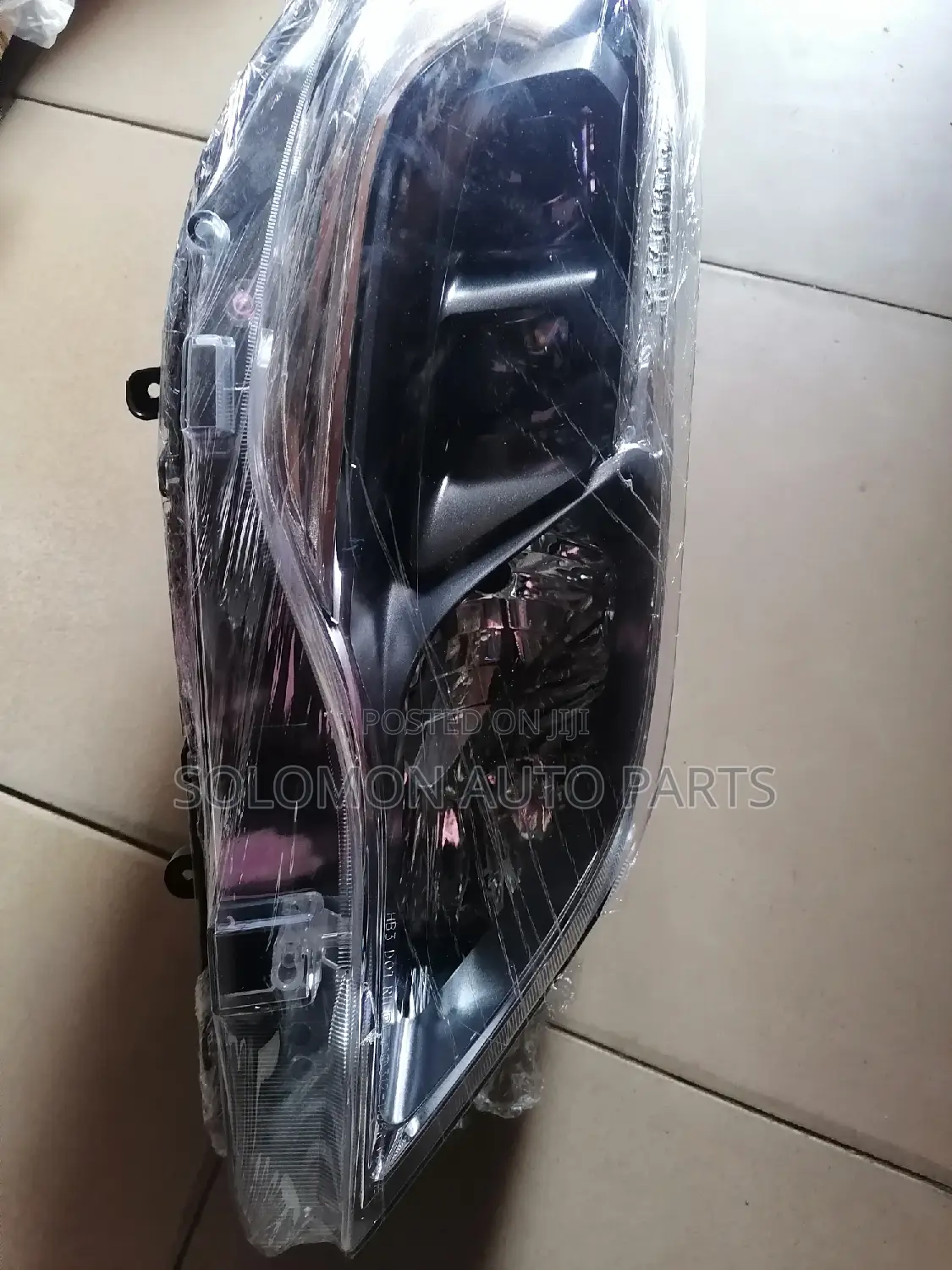 Headlamp Avalon 2014 2015 2017 Passenger Side Available