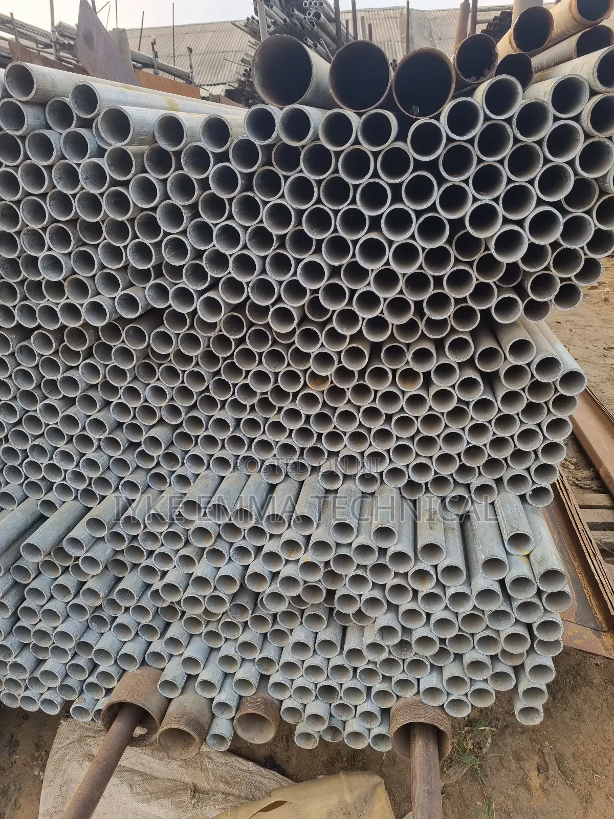 6mtr X 4mm Hot Dip Galvanised Scaffold Pipe / Tube
