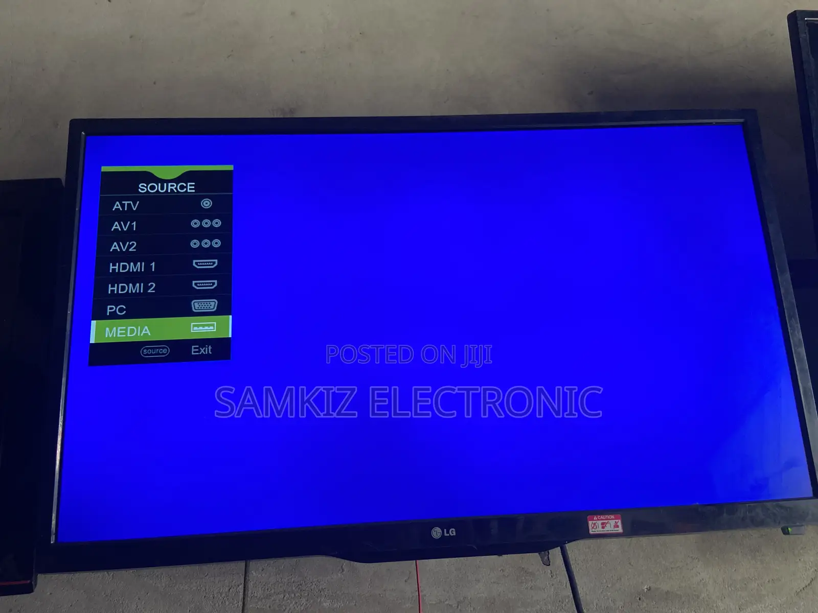 32 Inch Lg Led Non Smart Tv (Direct Uk Used)