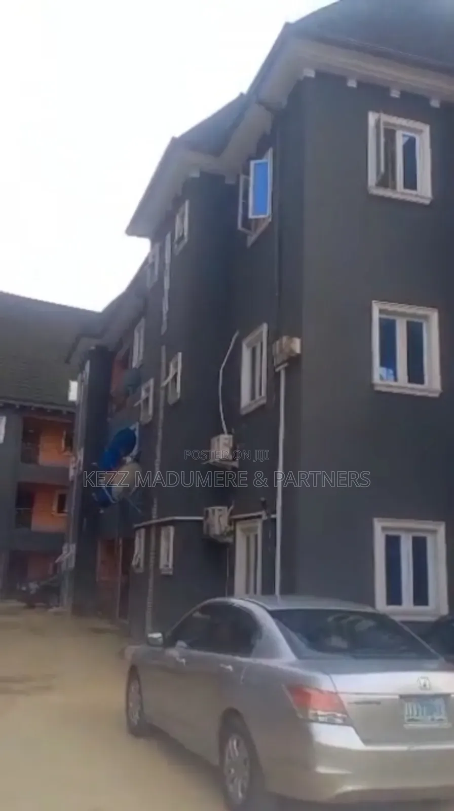 20bdrm Block of Flats in Cedarwood Estate for sale
