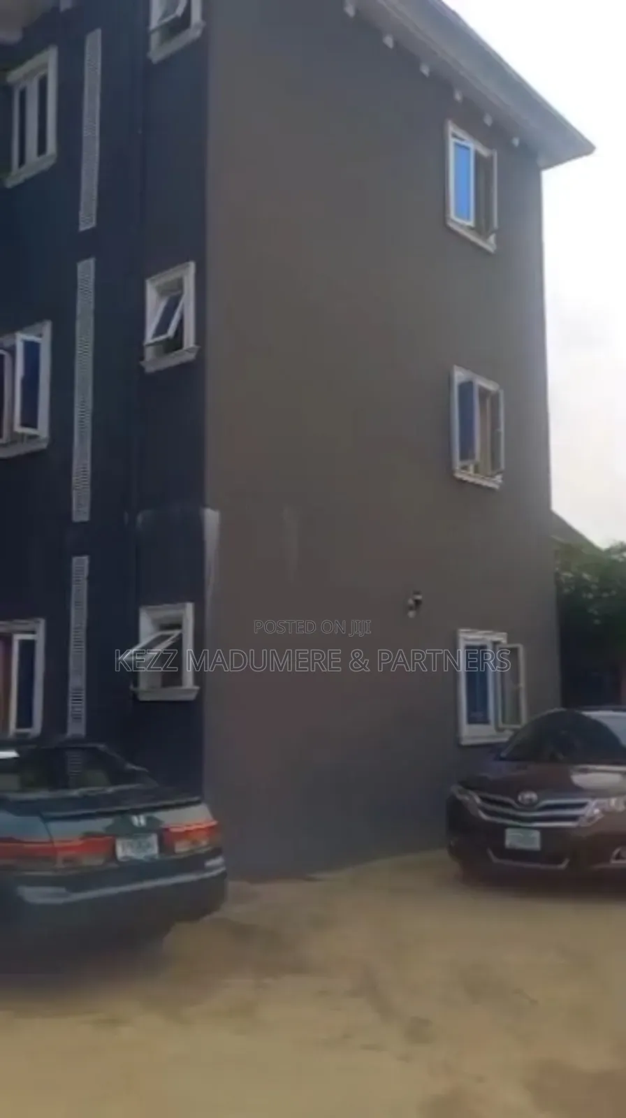 20bdrm Block of Flats in Cedarwood Estate for sale