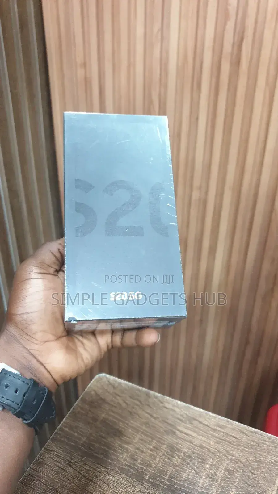 New Samsung Galaxy S20 128 GB