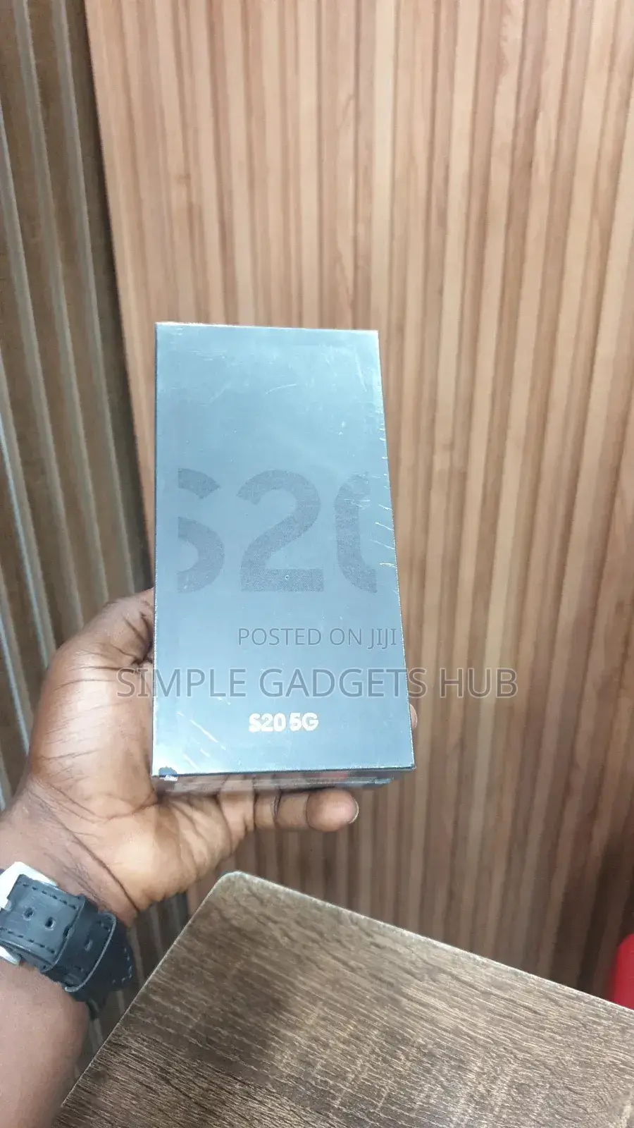 New Samsung Galaxy S20 128 GB