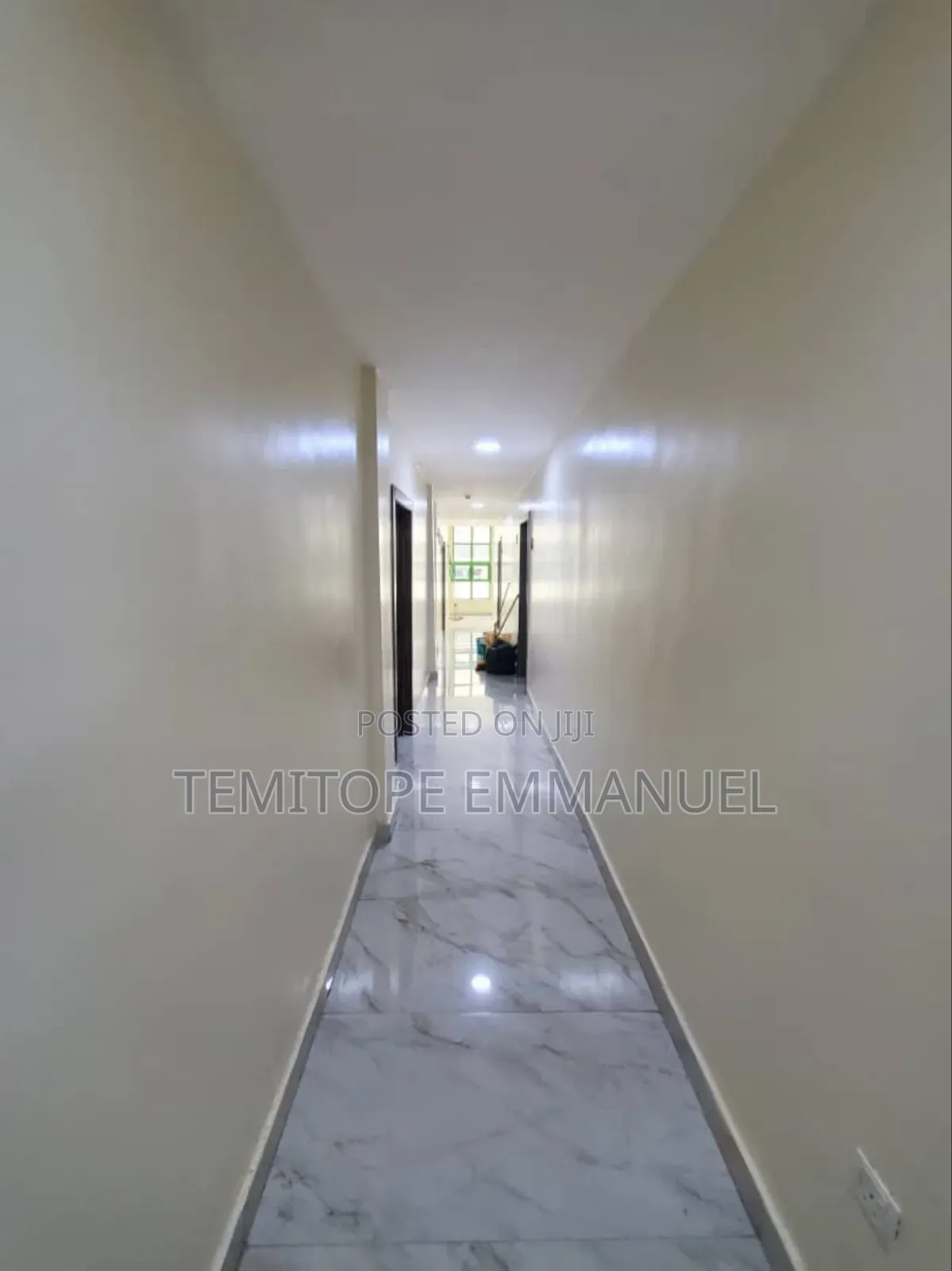 Commercial 82room Hotel on 3666sqm Land C of O