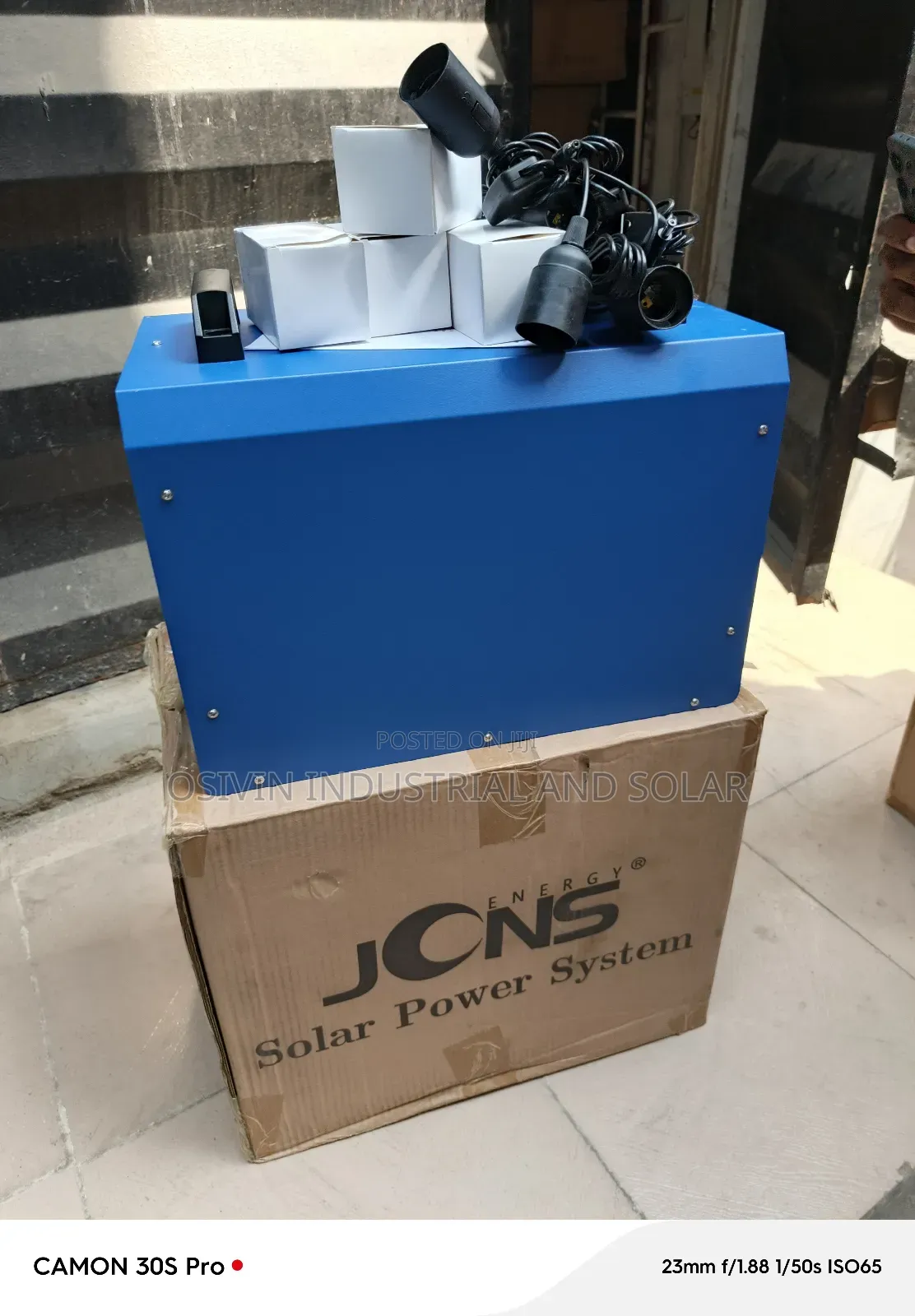 1800w JCNS Solar Generator With 320w Double Panel 52v