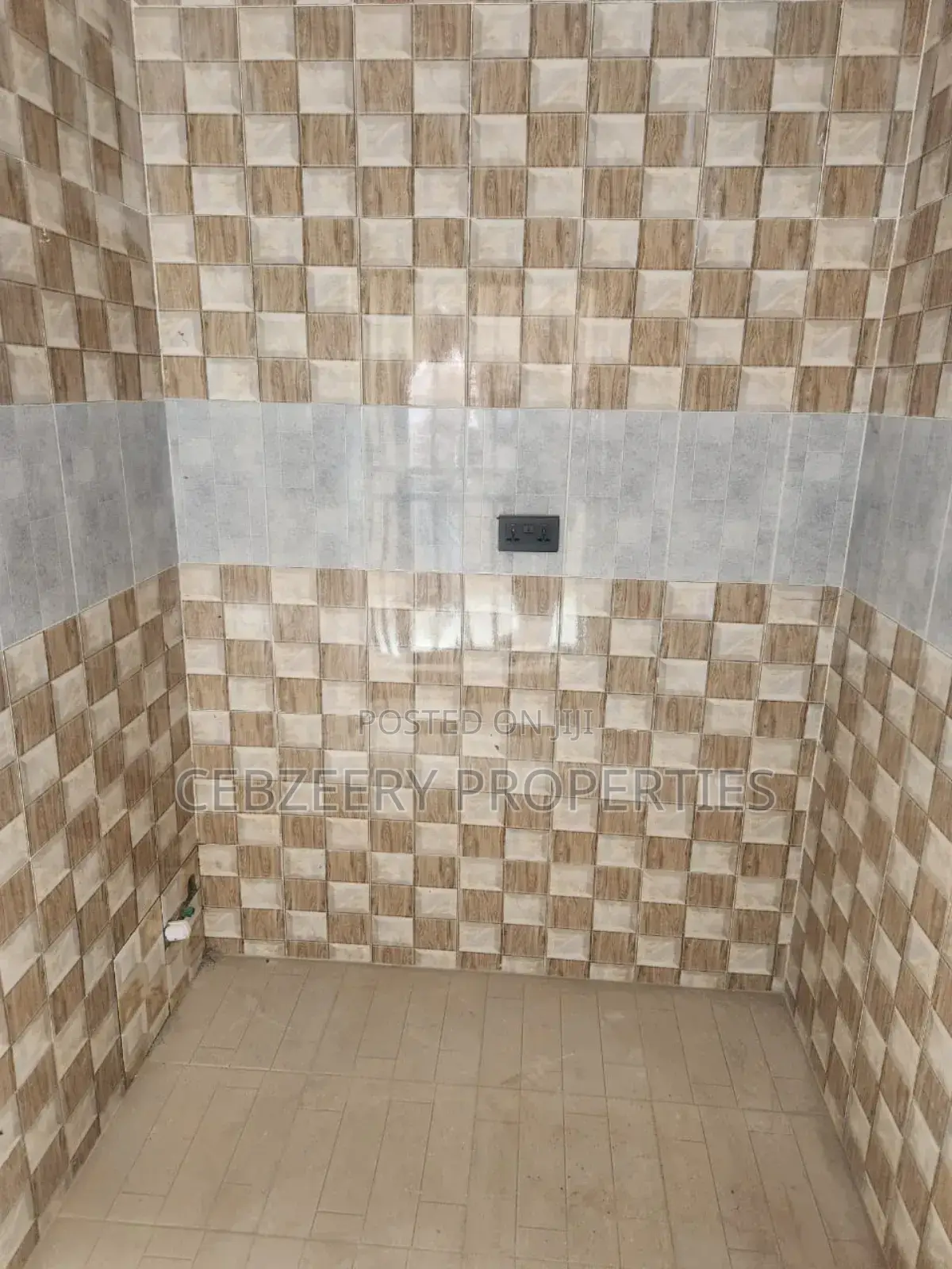 4bdrm Duplex in Ogba for sale
