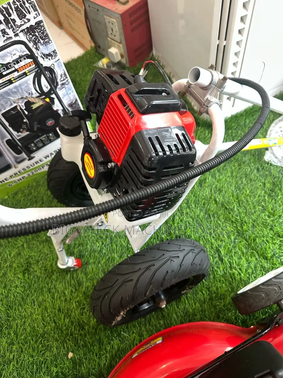 Quality Grass Cutting Machine With Wheels