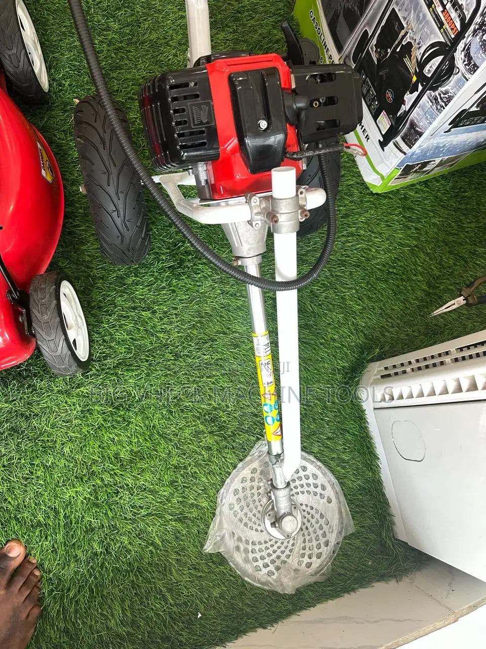 Quality Grass Cutting Machine With Wheels