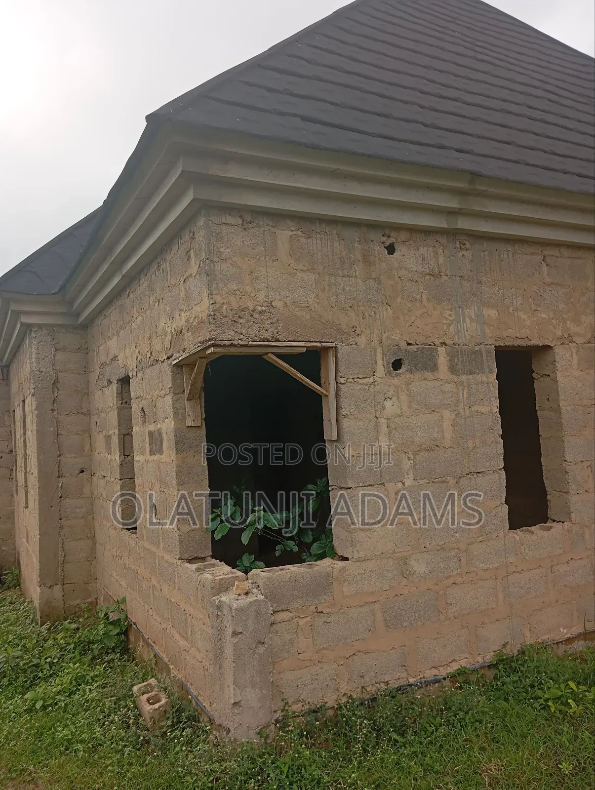 Uncompleted 3bdrm Bungalow In Kuliya Kobo, Osogbo For Sale