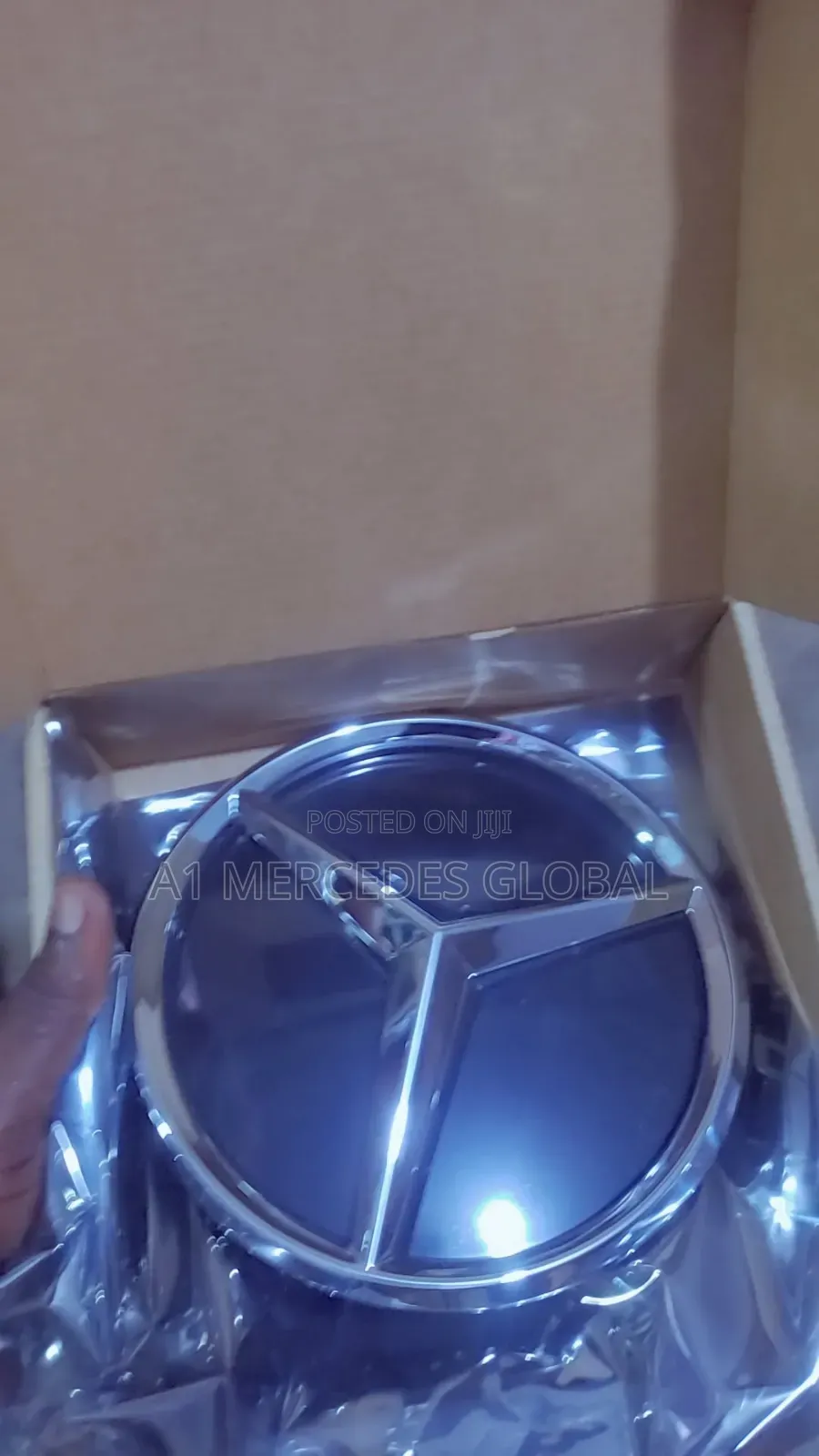 Mercedes-Benz Front Grill Star Logo