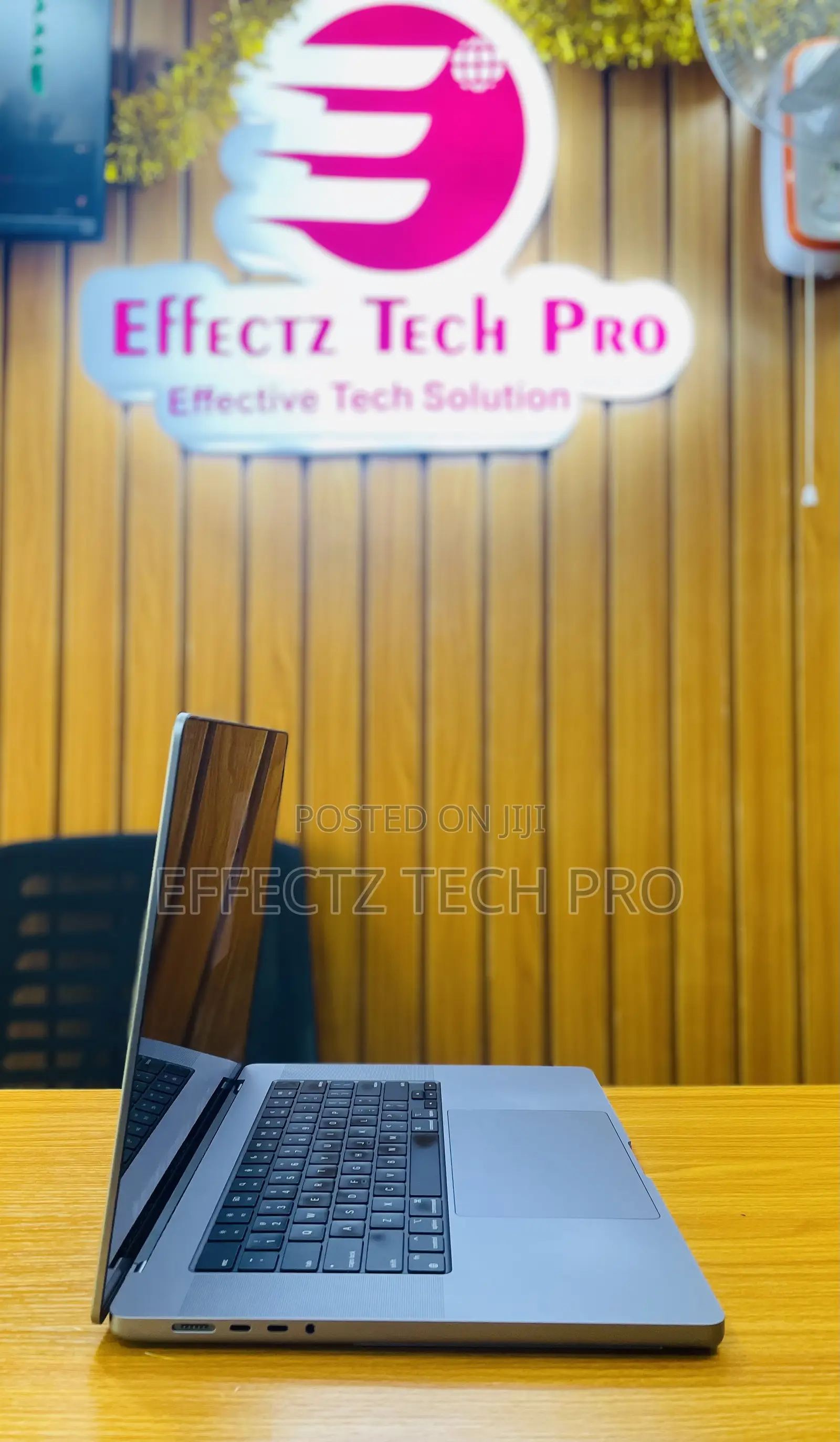 Laptop Apple MacBook Pro 16GB Apple M1 Pro SSD 512GB