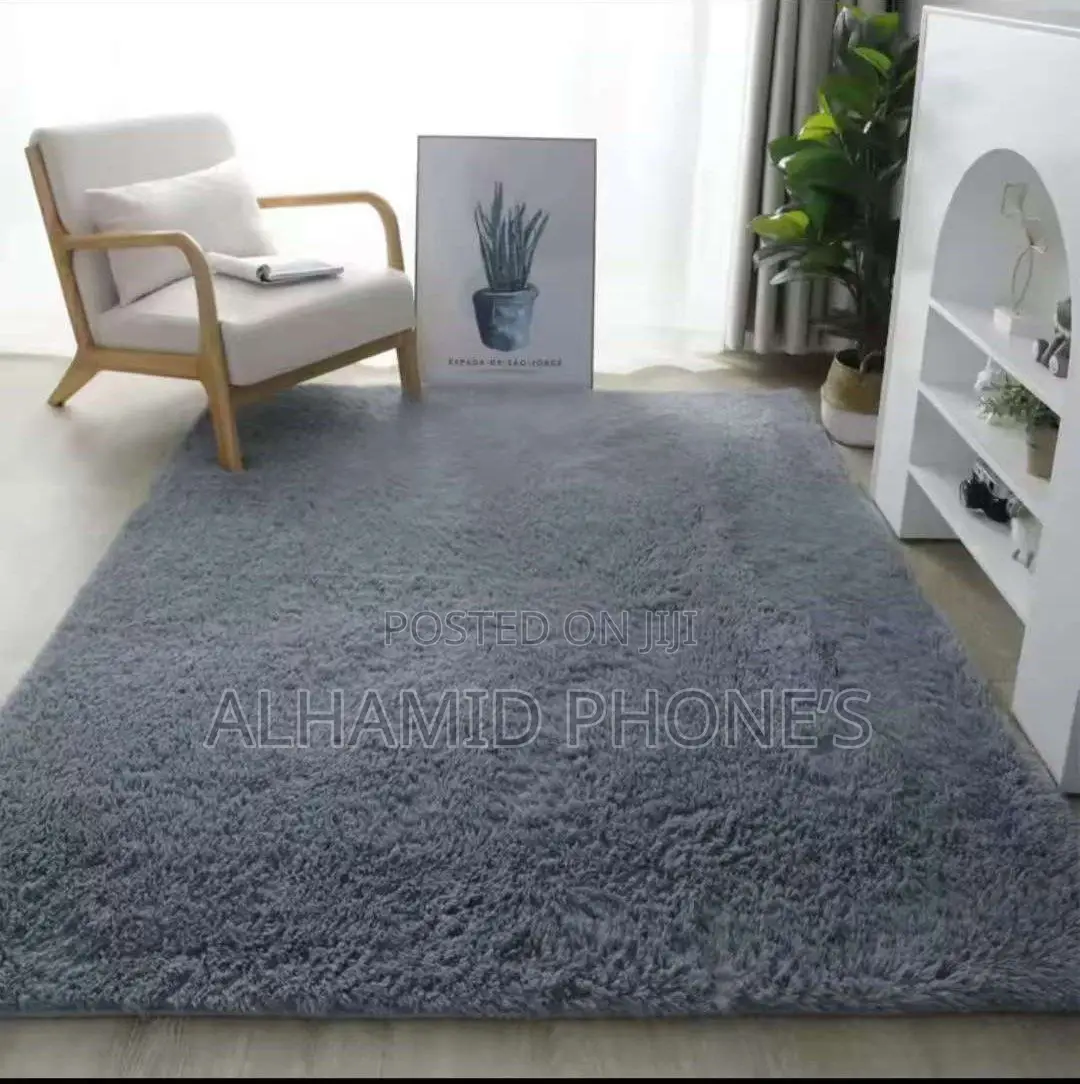 Fluffy Centre Rug