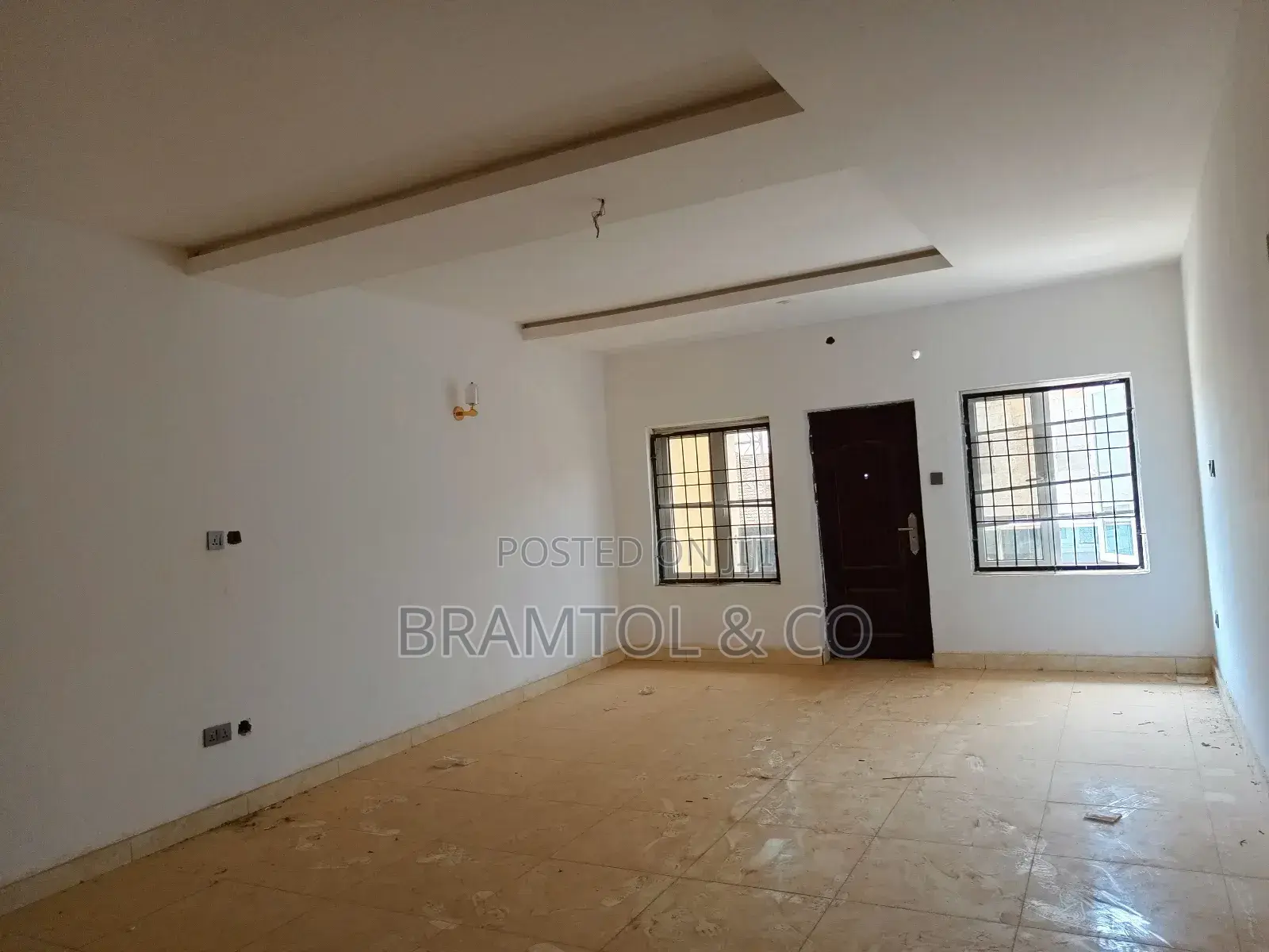 4bdrm Townhouse / Terrace in Wuye for rent