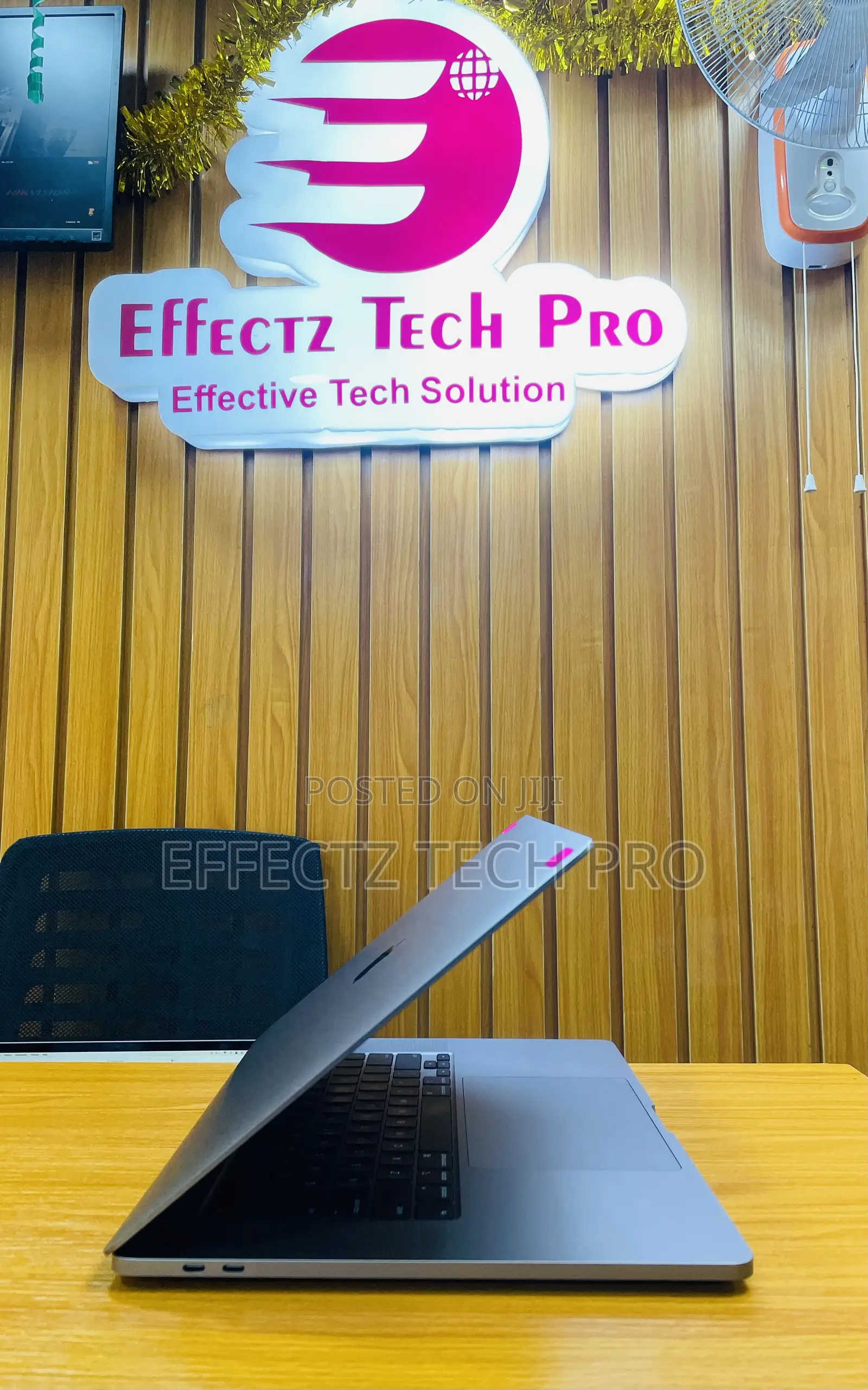 Laptop Apple MacBook Pro 2019 32GB Intel Core i9 SSD 1T