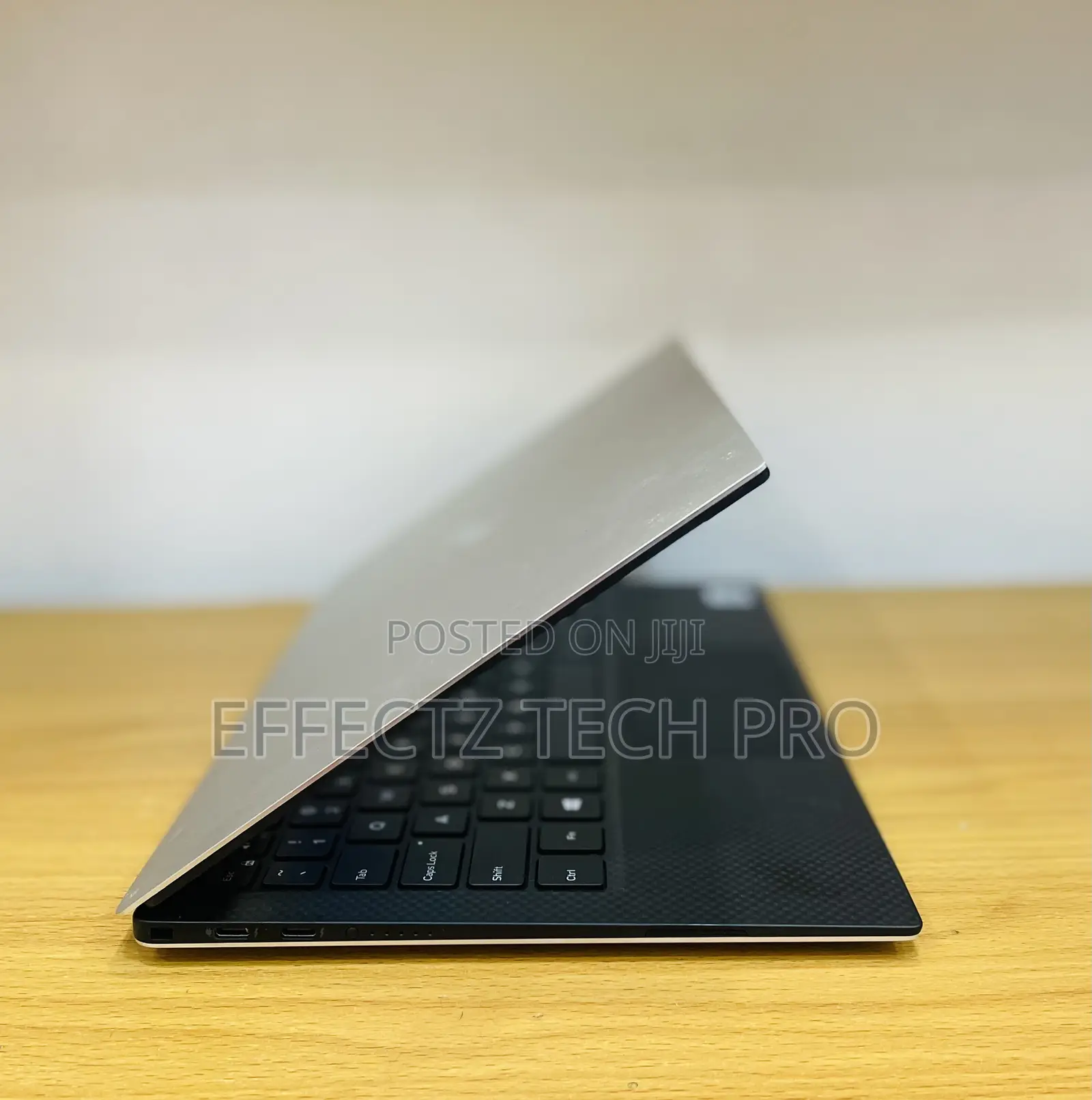 Laptop Dell XPS 13 7390 8GB Intel Core I5 SSD 256GB