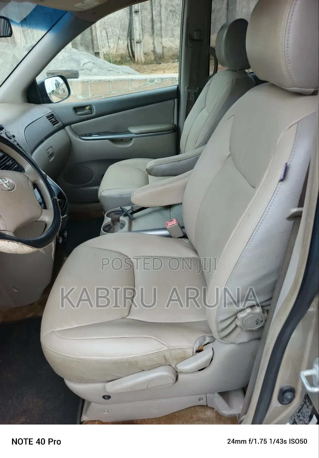 Toyota Sienna 2008 Gold